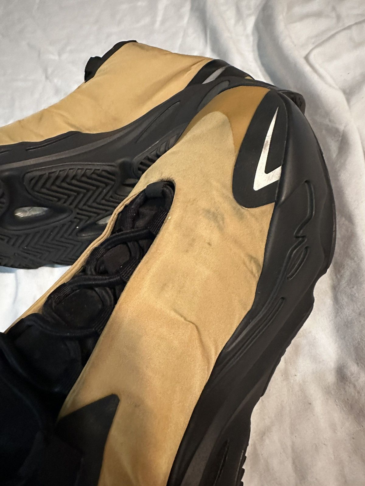 Adidas × Kanye West Yeezy 700 MNVN Honey Flux Size US 10 / EU 43 - 7 Thumbnail
