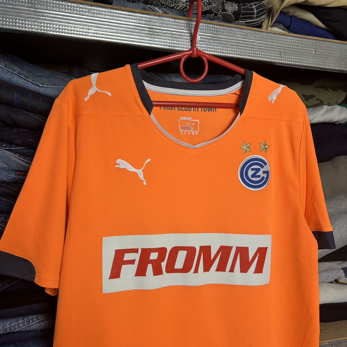 Puma Mens Puma Graphosser Zurich 2014 home soccer jersey size M Size US M / EU 48-50 / 2 - 2 Thumbnail