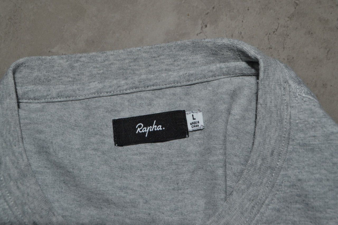 Rapha Rapha LOGO POCKET T-shirt Gray Size L Size US L / EU 52-54 / 3 - 6 Thumbnail
