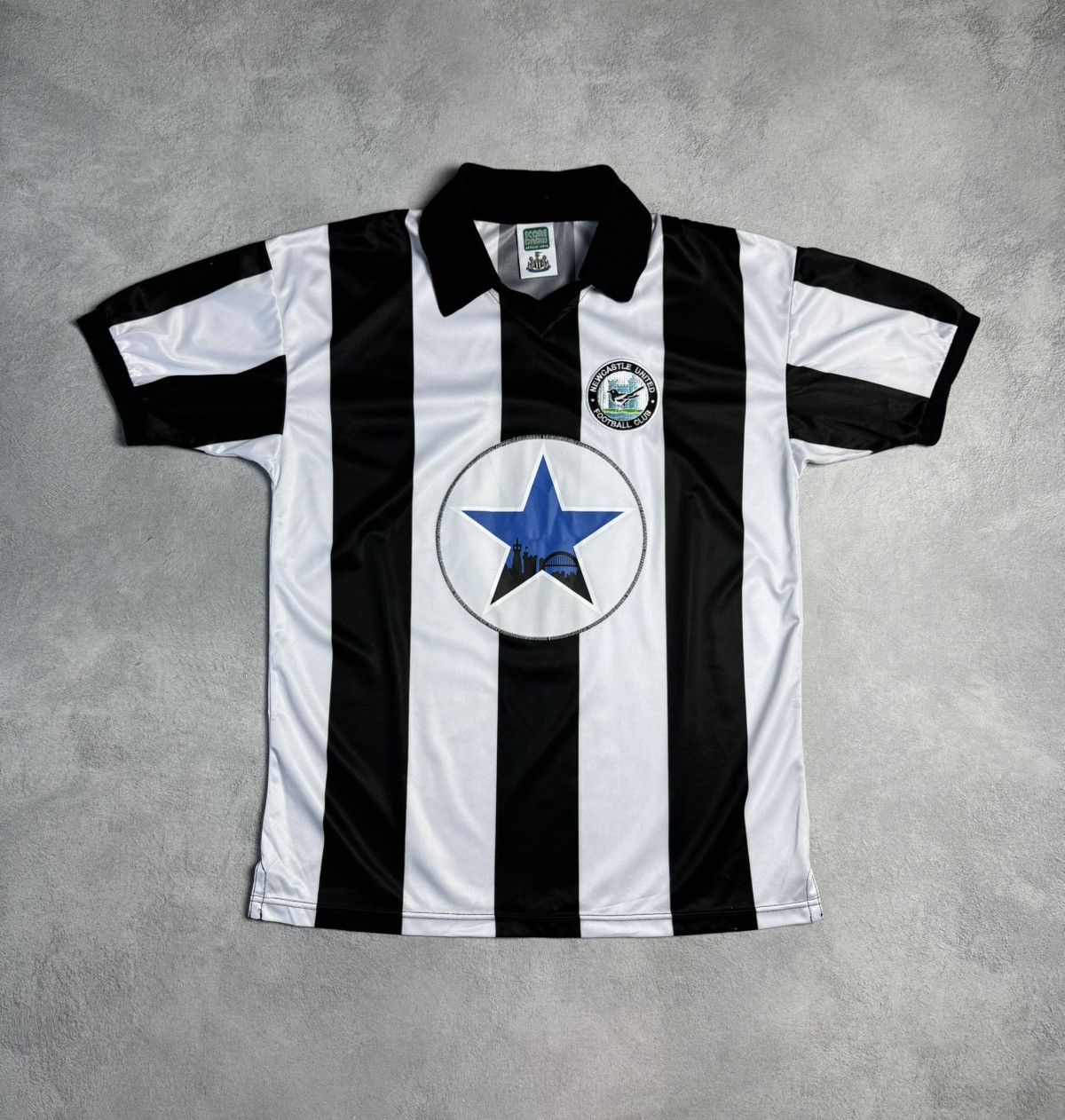 Vintage Newcastle United 1980 1983 Home Football Shirt Soccer Jersey Size US L / EU 52-54 / 3 - 1 Thumbnail