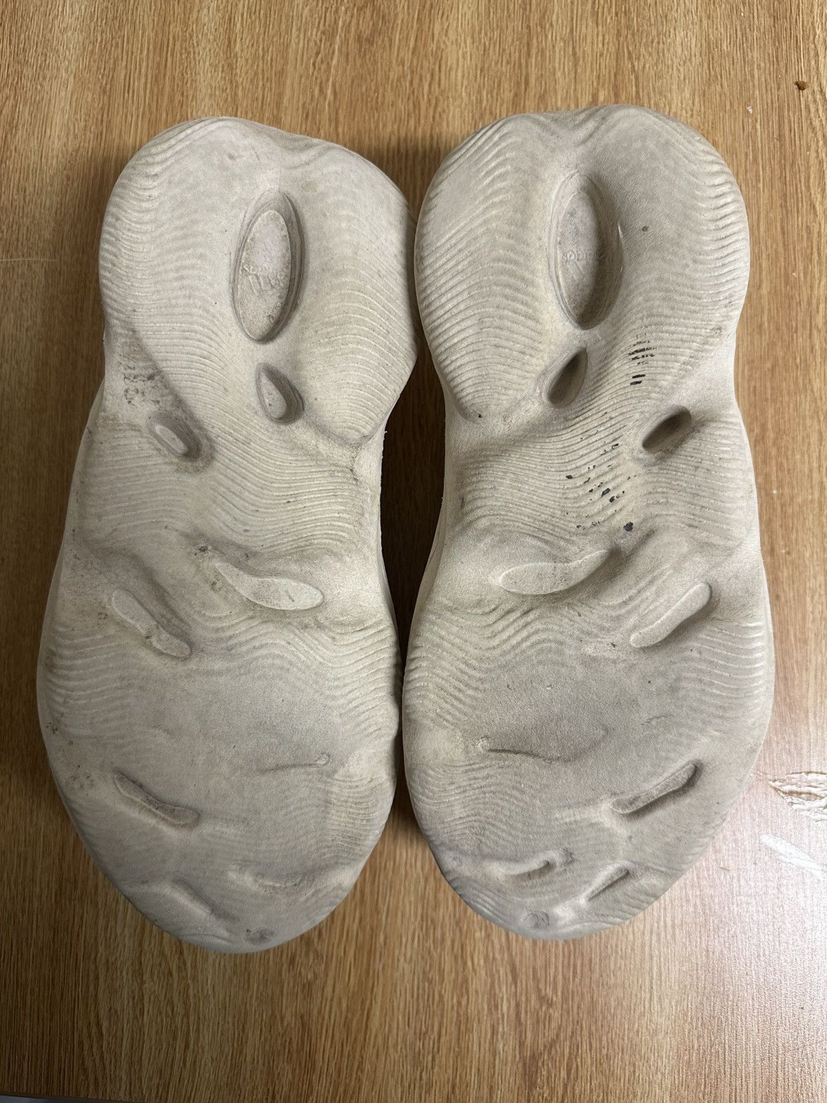 Adidas × Kanye West Sand Foam Runner OG release Size US 11 / EU 44 - 6 Thumbnail
