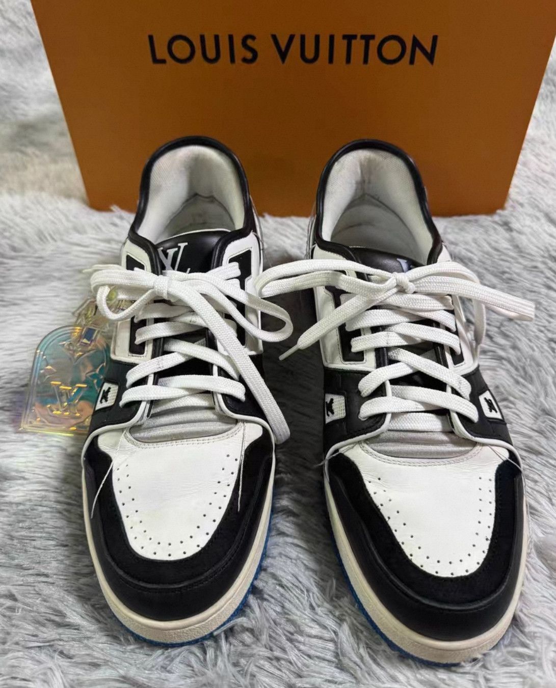 Louis Vuitton Louis Vuitton Black and blue Trainer low-cut fashion board Size US 7.5 / EU 40-41 - 2 Thumbnail