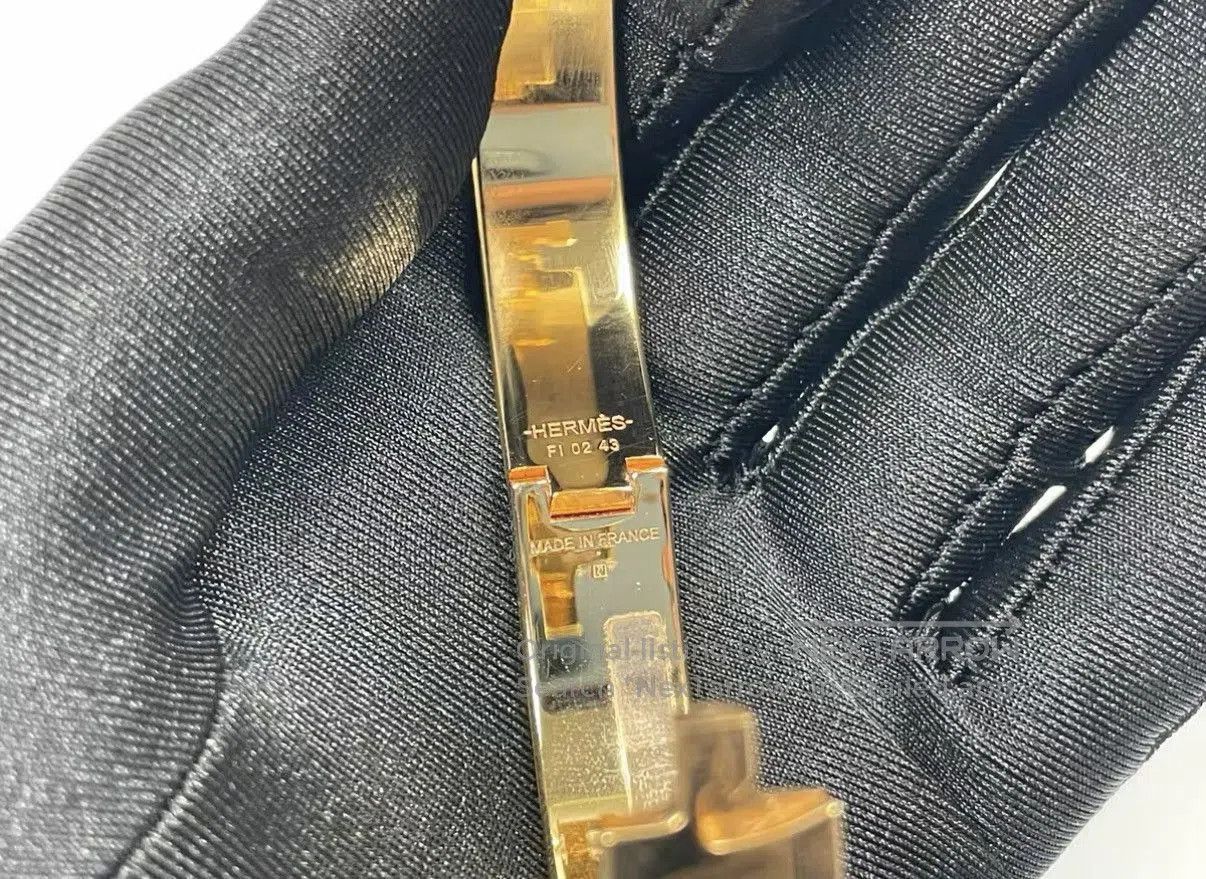 Hermes Gold Enamel Hinge Bracelet with Colorful Patterns. Size ONE SIZE - 4 Thumbnail