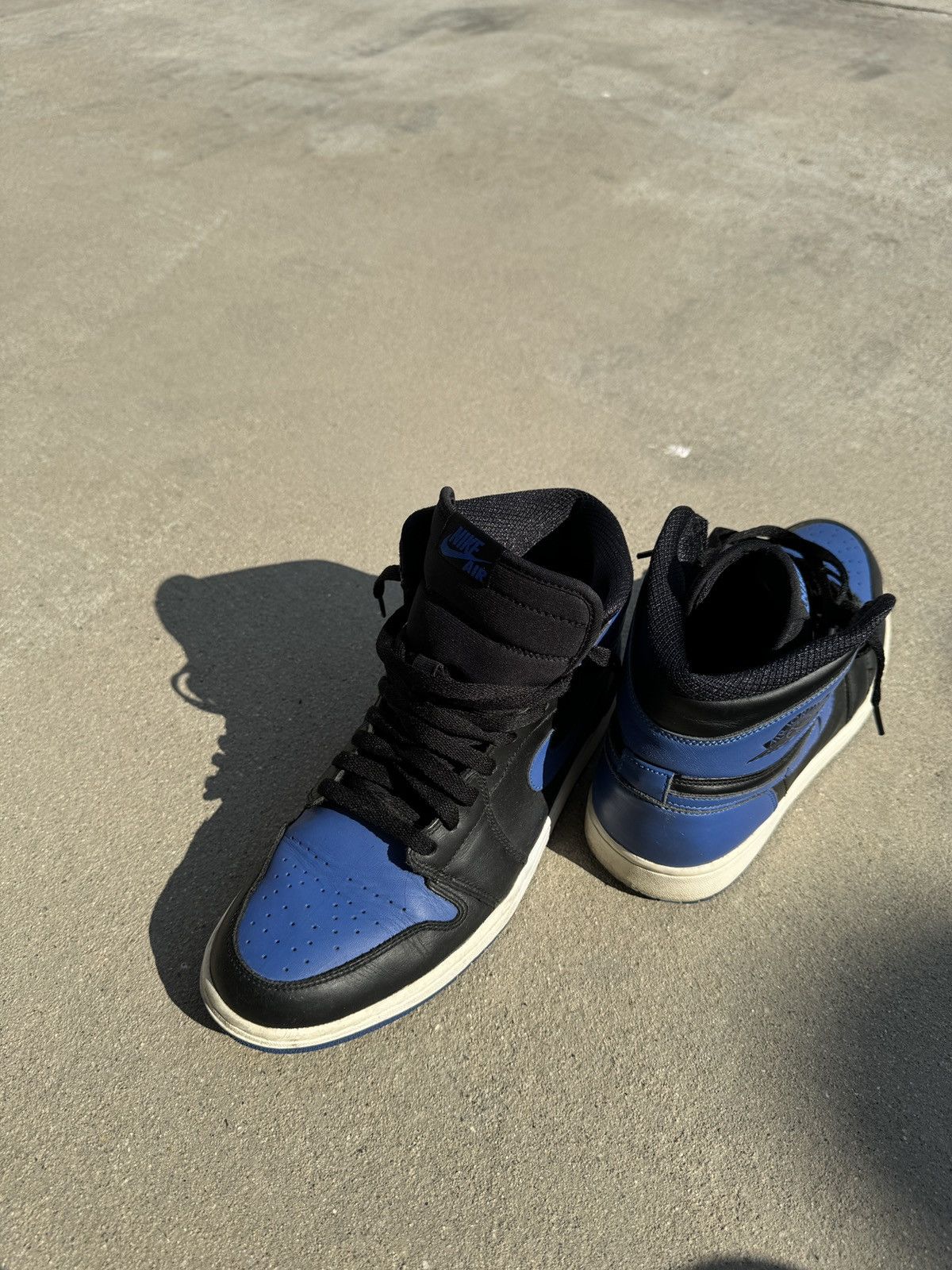 Jordan Brand 2017 Jordan 1 retro high OG royal blue Size US 10 / EU 43 - 9 Thumbnail