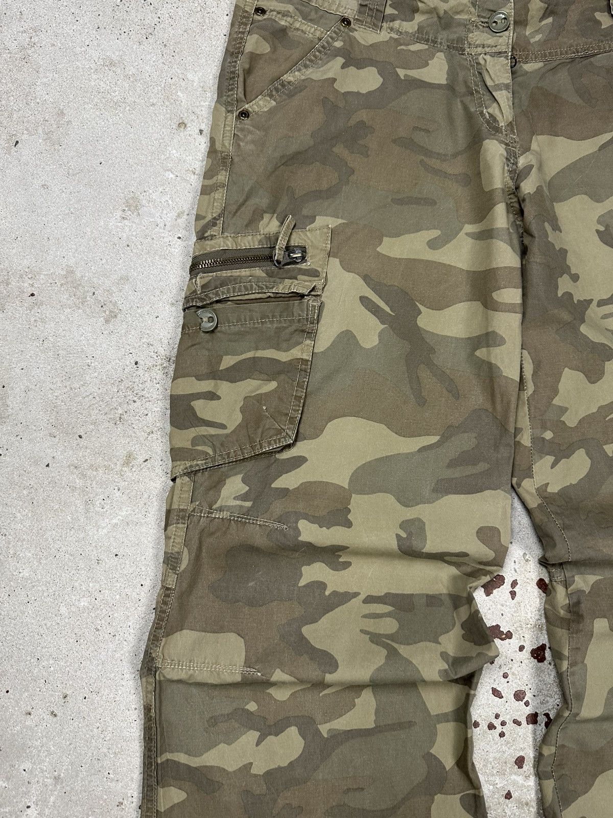 Japanese Brand × Vintage Vintage Y2K Washed Camo Cargo Flare Pants Boot Cut Size US 30 / EU 46 - 5 Thumbnail