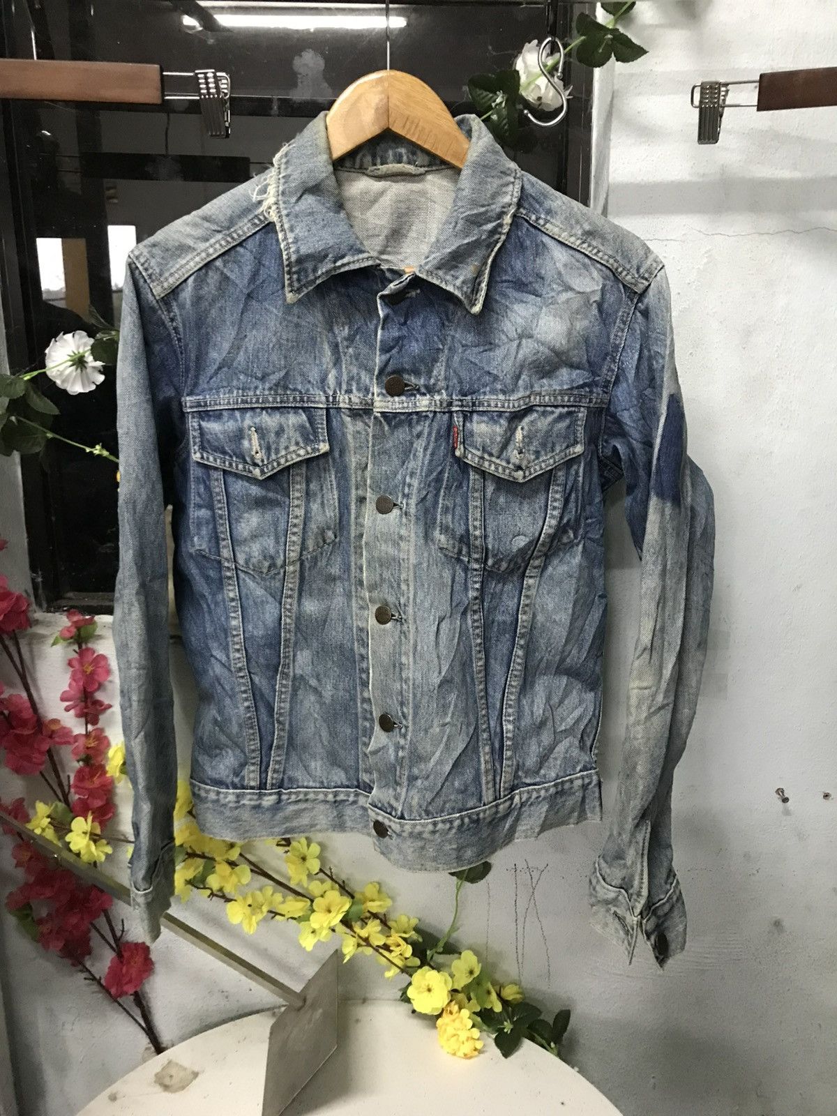 Big John Vintage Denim Big John Diatress Denim Jacket Size US L / EU 52-54 / 3 - 1 Thumbnail