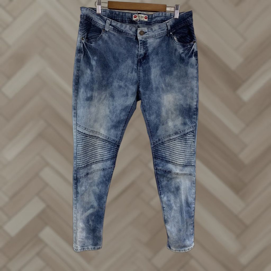 Vintage WAM What About Me Jeans Womens Skinny 20W Plus Size Acid Wash Blue Size 42" / US 20 - 1 Thumbnail