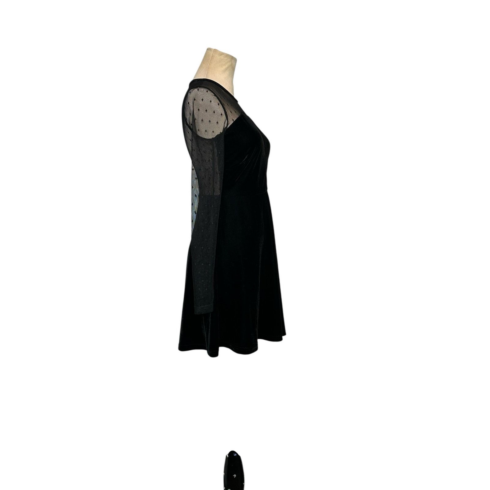 Forever 21 Forever 21 Black Sheer Suede Long Sleeve Mini Dress size S Size S / US 4 / IT 40 - 17 Thumbnail