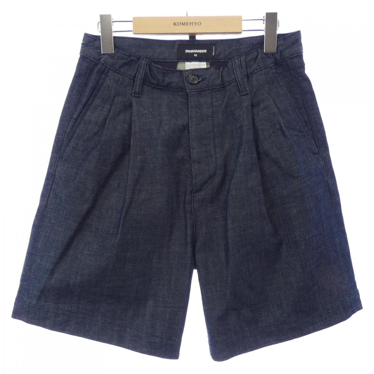 Dsquared2 Dsquared2 Dsquared2 Shorts Textile Shorts S74MU0342 DUTY FREE for USA Size ONE SIZE - 1 Thumbnail