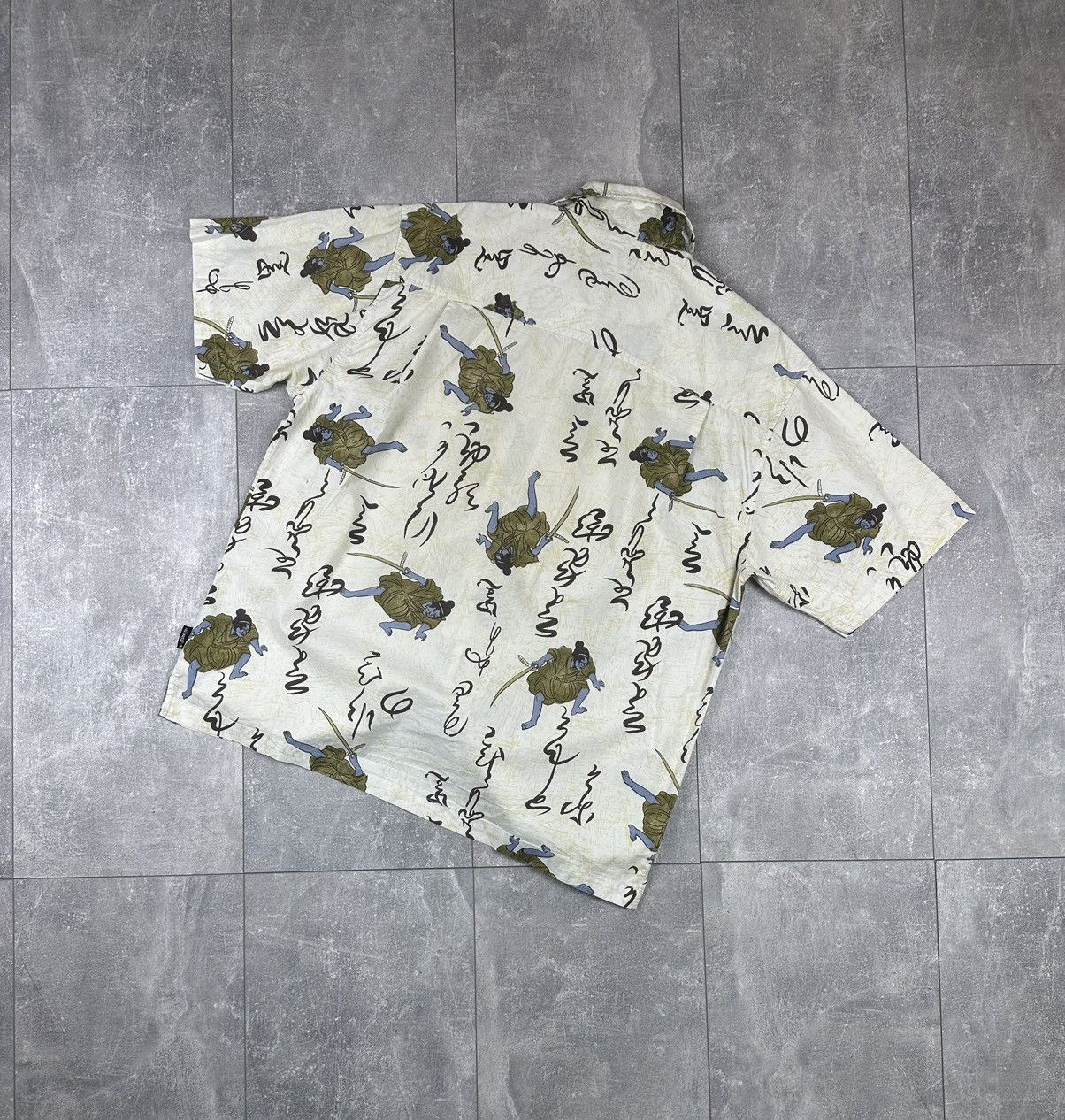 Other Trespass Japanese Crazy Outdoor Shirt Button Up Size US L / EU 52-54 / 3 - 9 Thumbnail