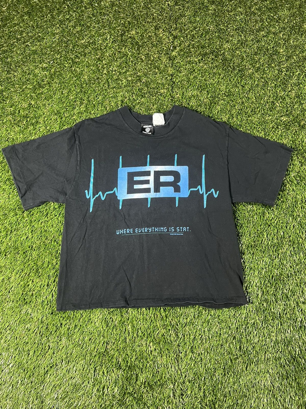Vintage Vintage 90s Faded ER Graphic Movie Promo Cropped TV Tee Size US S / EU 44-46 / 1 - 1 Thumbnail