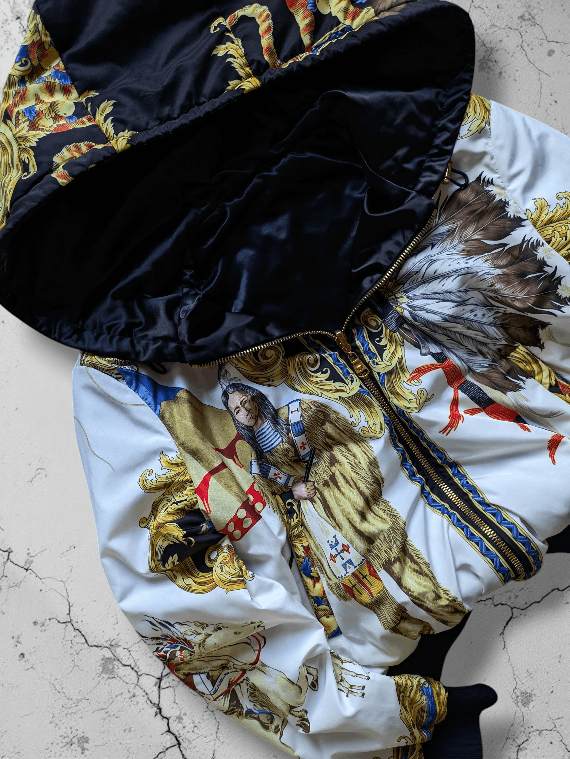 Versace Versace Tribute Native Americans FW 1992 Reversible Bomber Size M / US 6-8 / IT 42-44 - 2 Thumbnail