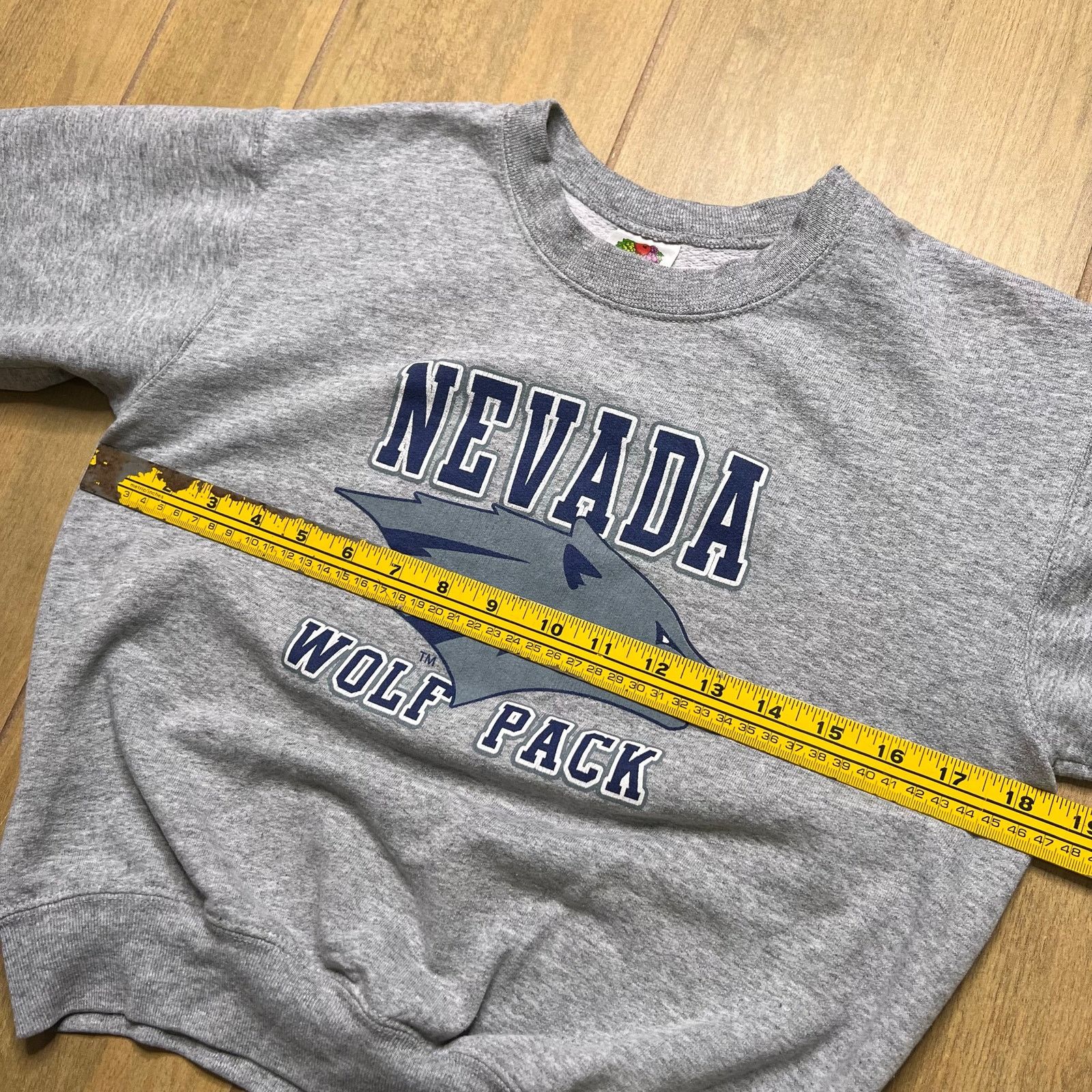 Vintage Nevada Wolf Pack Crewneck Sweatshirt Logo Youth XL 14/16 Size US XS / EU 42 / 0 - 6 Thumbnail