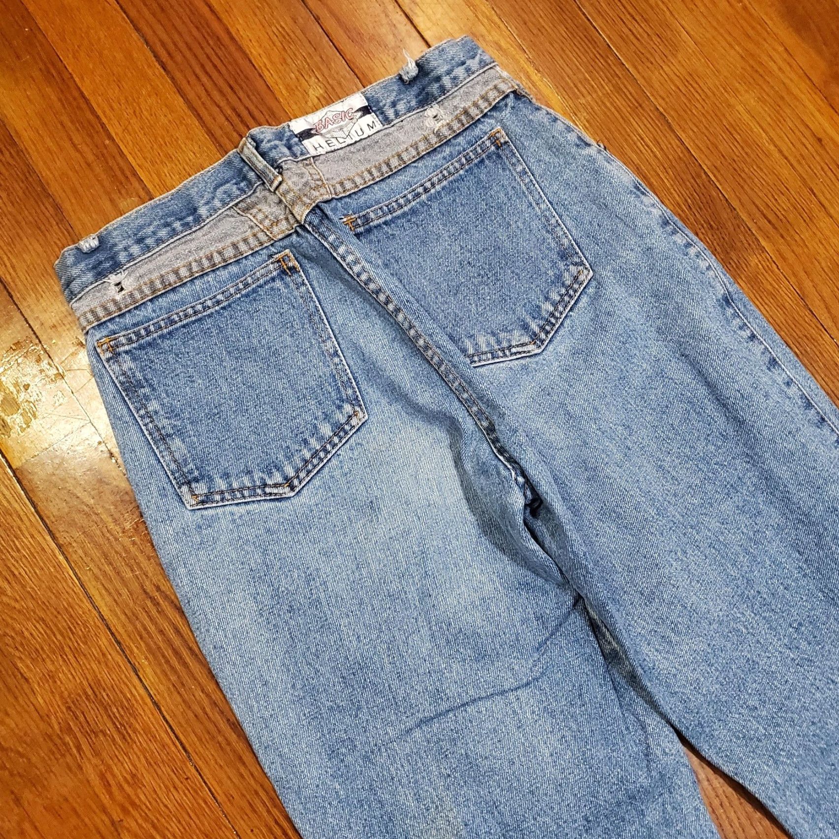 Vintage VINTAGE Basic Helium Mom Jeans Juniors 9 Blue Medium Wash High Rise Denim 29x30 Distressed Pockets Size 30" / US 8 / IT 44 - 3 Thumbnail