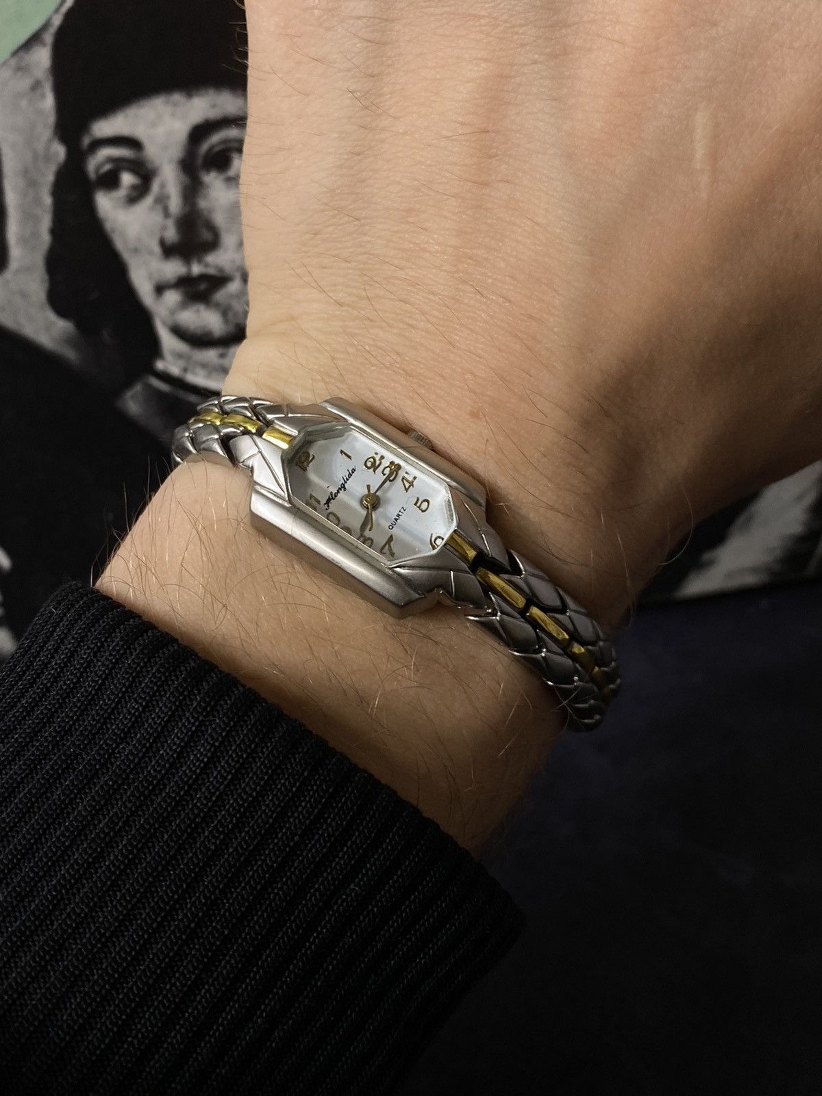 Jewelry Romgodn Elegant Women's Watch Unique Design Size ONE SIZE - 7 Thumbnail
