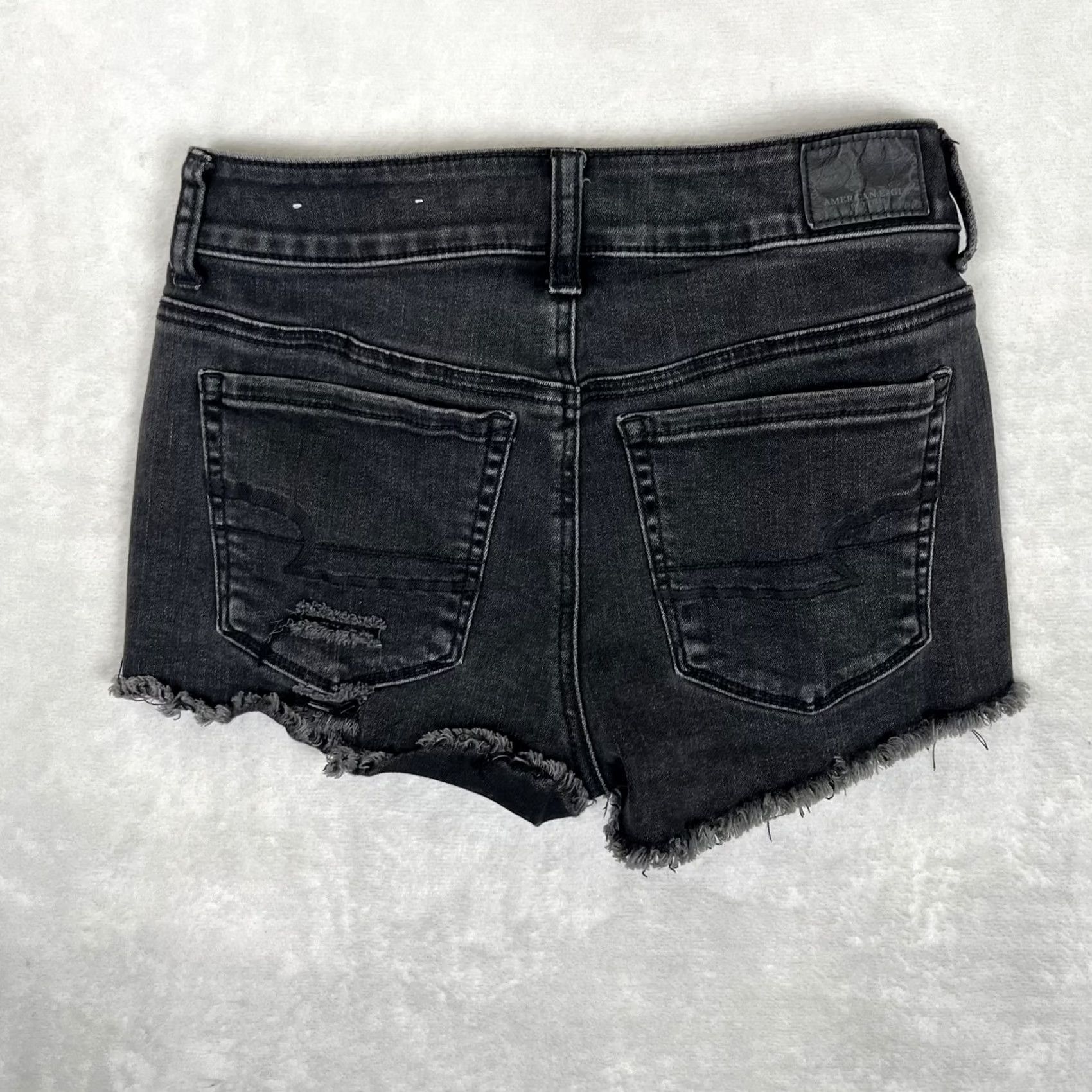 American Eagle Outfitters American Eagle Shorts Womens 2 Black Hi-Rise Shortie Distressed Cutoff Denim Size 26" / US 2 / IT 38 - 6 Thumbnail