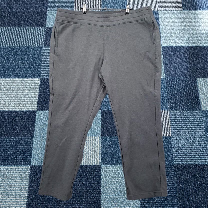 Tek Gear Tek Gear Sweatpants Women 2X Plus Gray Ultrasoft Fleece Straight Hi Rise Pull On Size 40" / US 18 - 1 Thumbnail