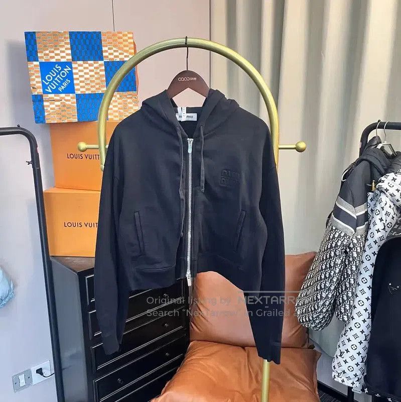 Miu Miu Miu Miu Black Cropped Women's Hoodie . Size S / US 4 / IT 40 - 1 Thumbnail