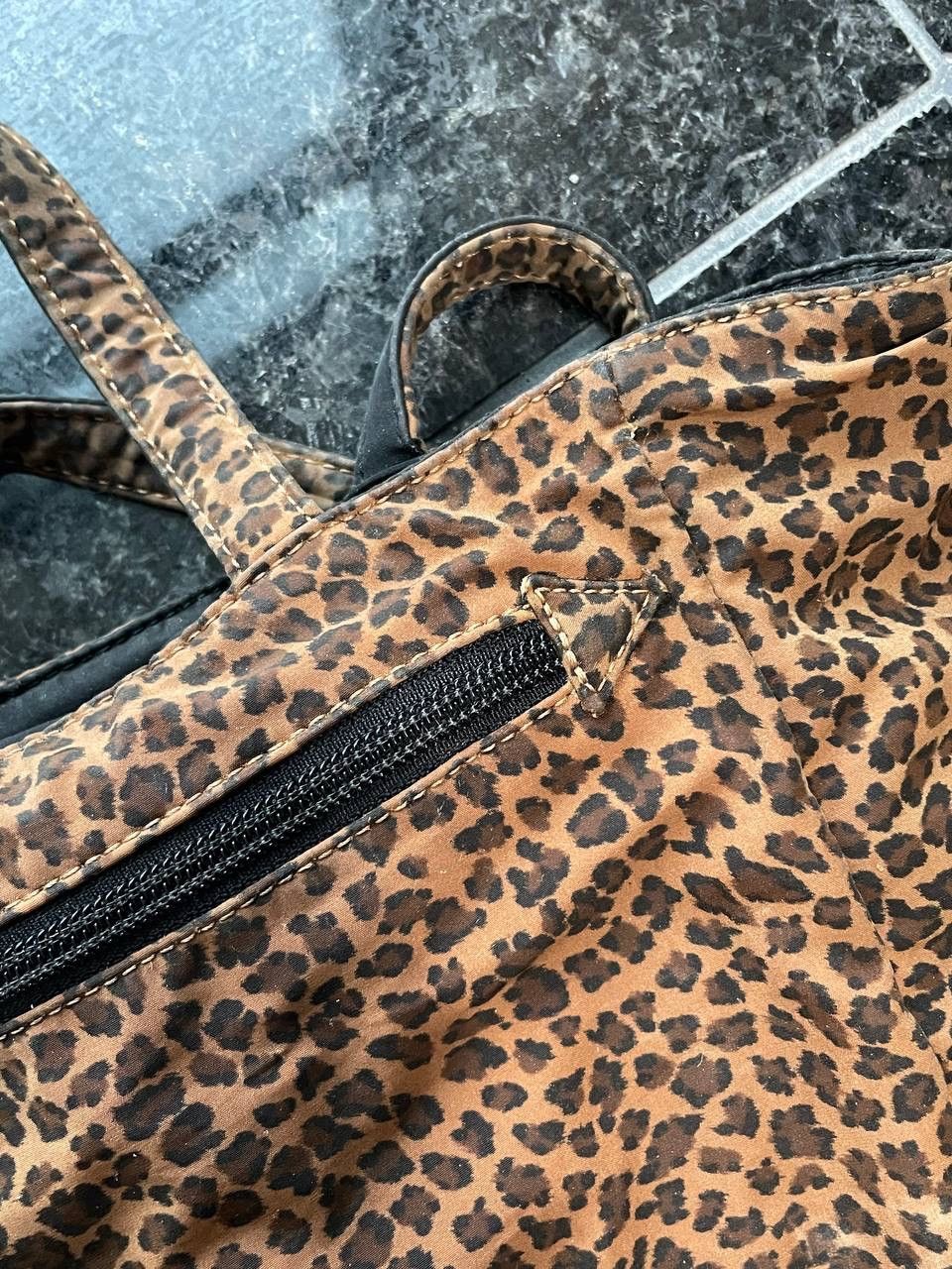 Bottega Veneta Vintage Bottega Veneta Reversible Leopard Nylon Tote Bag Size ONE SIZE - 9 Thumbnail