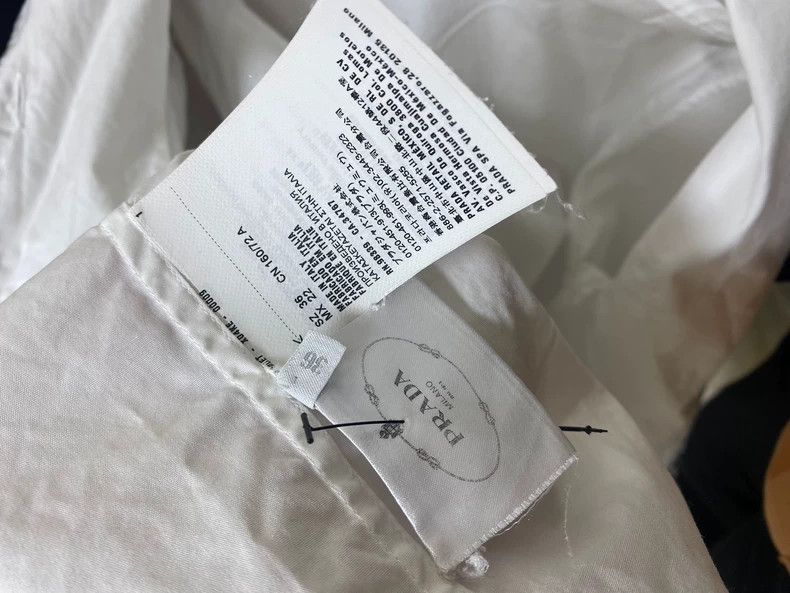 Prada Prada Size 38 Triangle logo short-sleeved size 38 2502-N Size US XXS / EU 40 - 4 Thumbnail