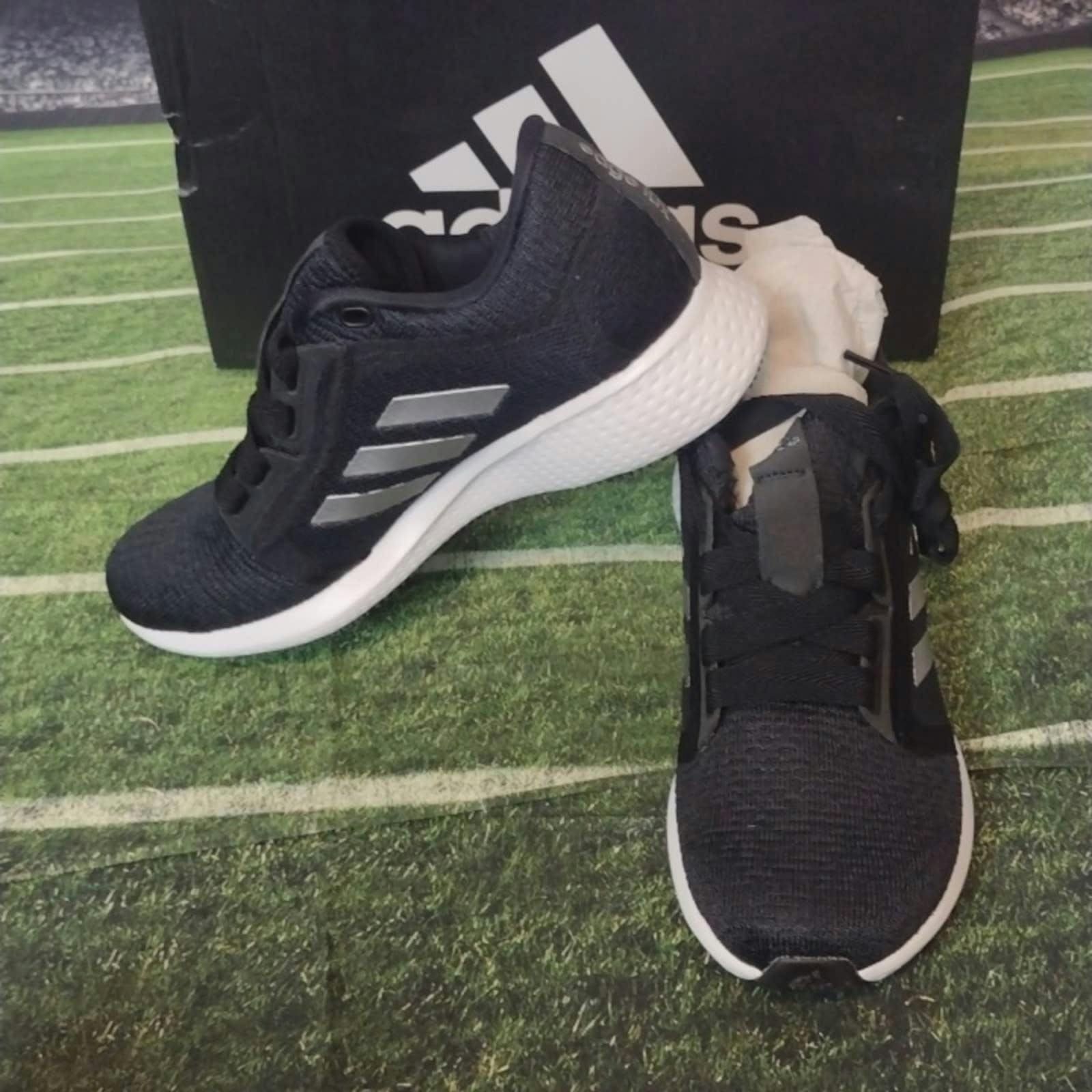 Adidas Adidas edge luxe 4 black white shoes size 6 Size US 6 / IT 36 - 5 Thumbnail