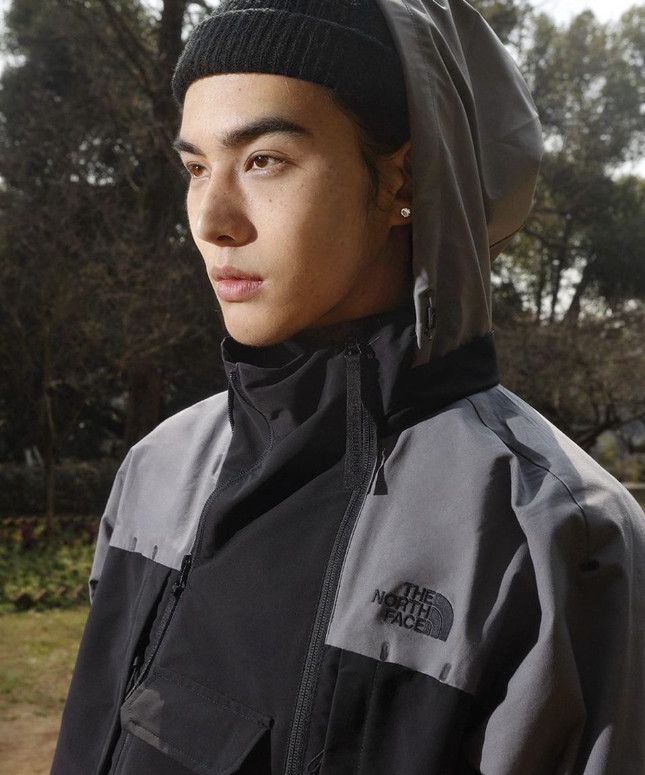 Kazuki Kuraishi × The North Face Urban Exploration KK TECH WIND JACKET Size US M / EU 48-50 / 2 - 10 Thumbnail