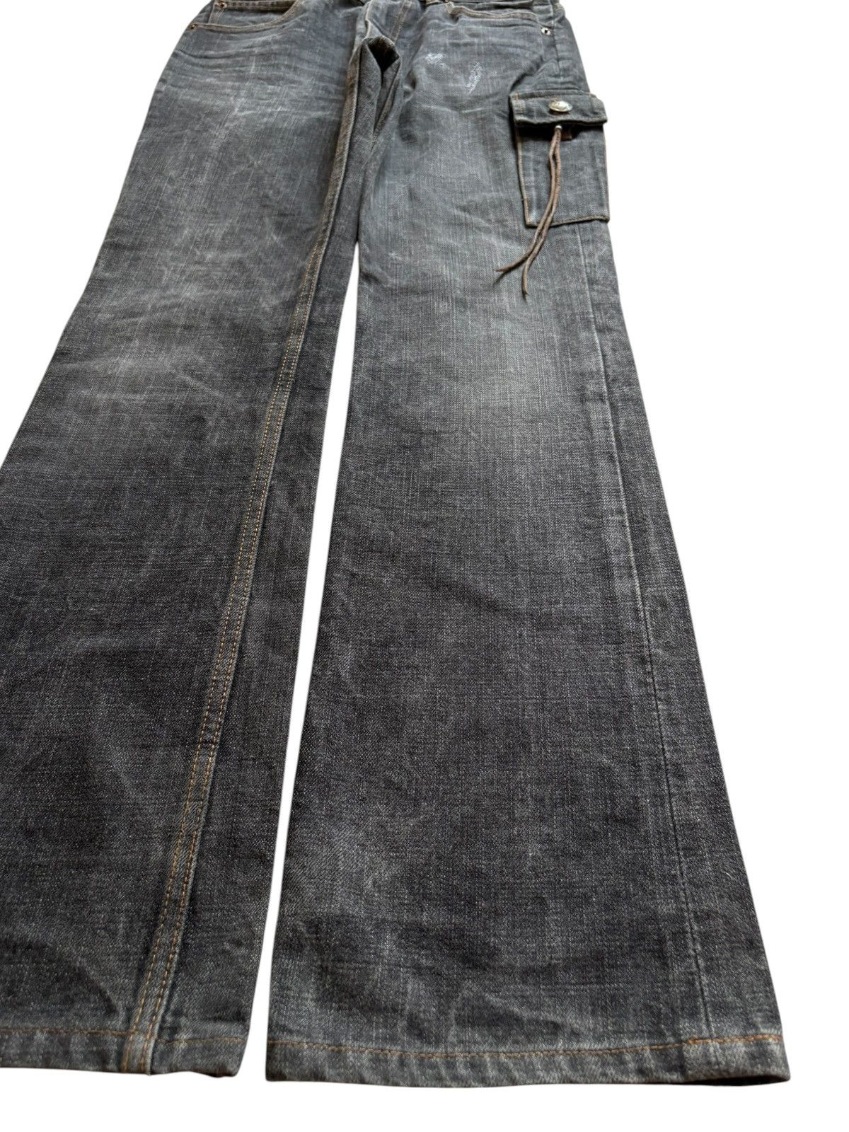 Designer × Japanese Brand Vintage Japanese Brand Cargo Faded Wash Flare Jeans Size US 29 - 7 Thumbnail