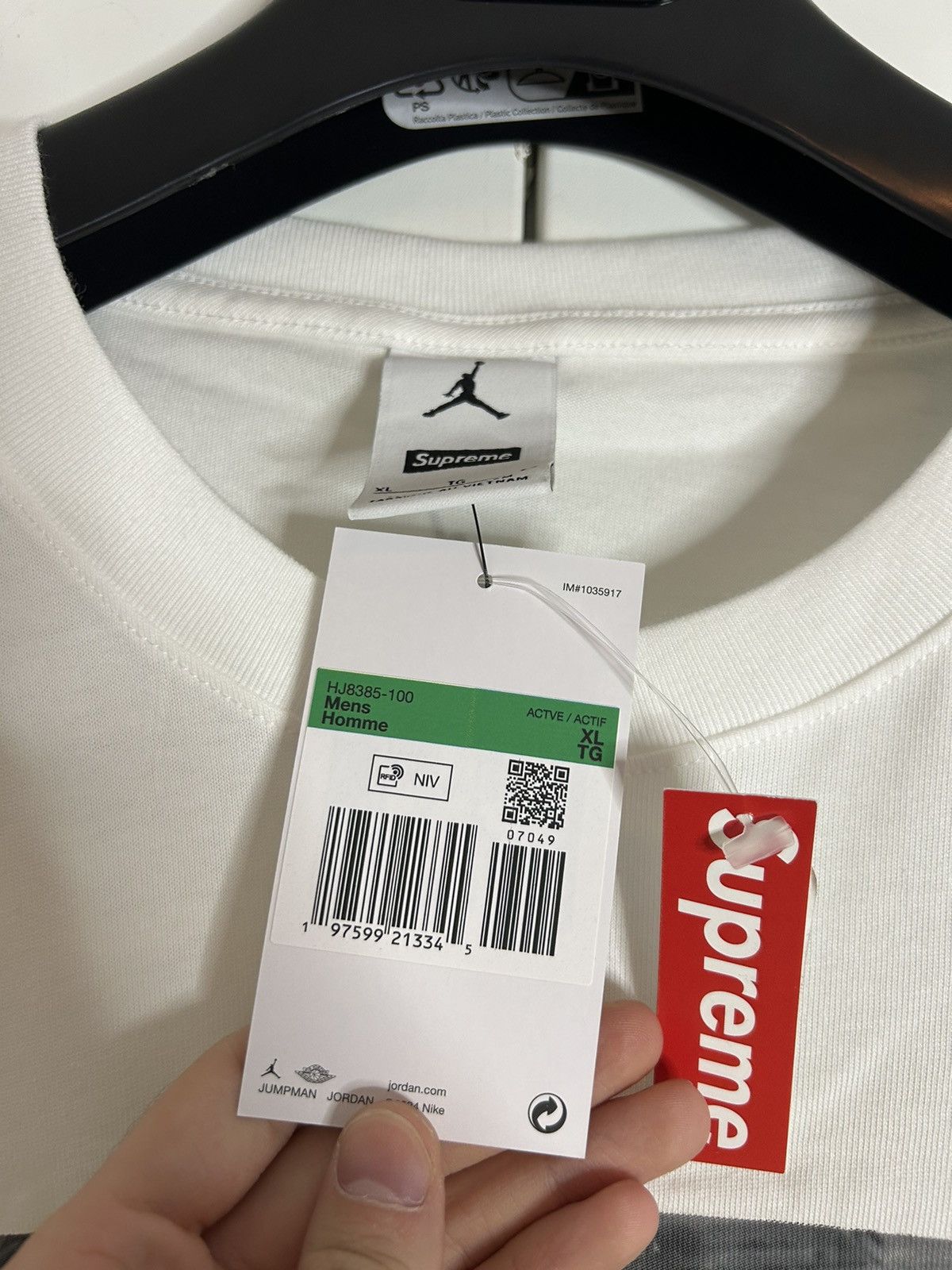 Jordan Brand × Nike × Supreme Supreme x Jordan Biggie X-Large XL/XL Top Size US XL / EU 56 / 4 - 4 Thumbnail