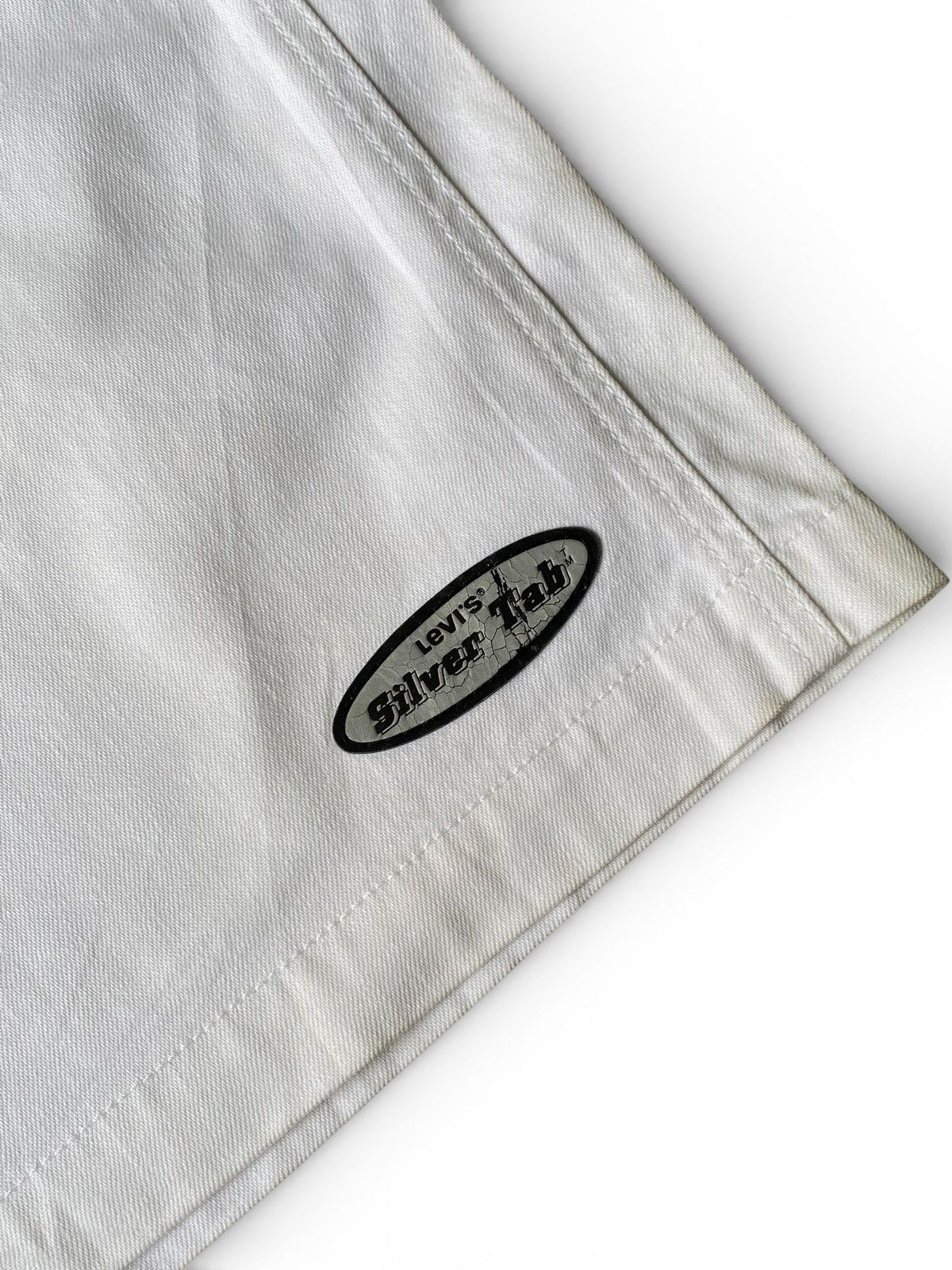 Levi's Vintage 1990’s Baggy Levis Silvertab Jeans green tag Jorts Size US 28 / EU 44 - 2 Thumbnail