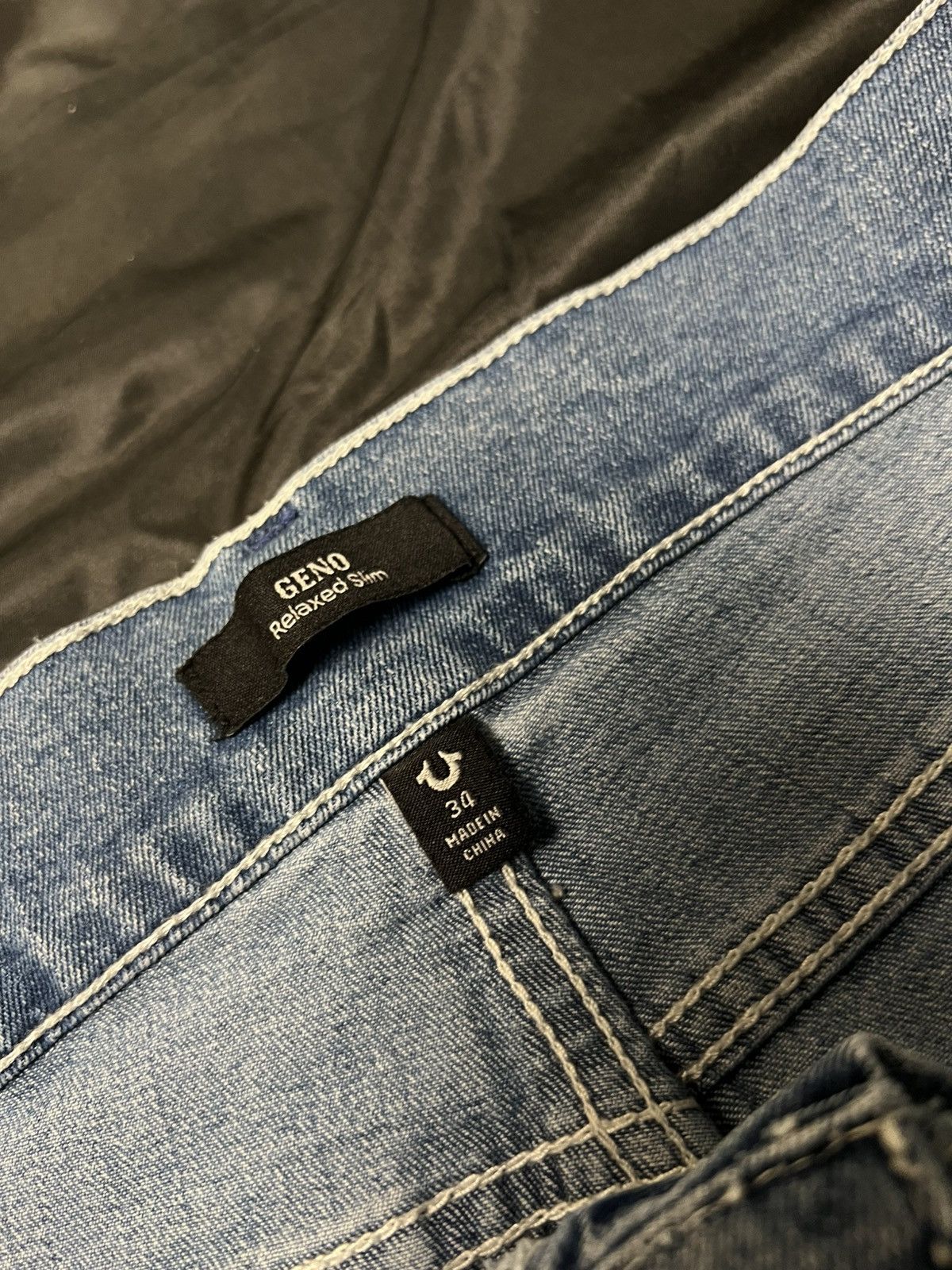 True Religion True Religion Men W34 Geno Relaxed Slim Y2K Light Wash Jeans Size US 34 / EU 50 - 6 Thumbnail