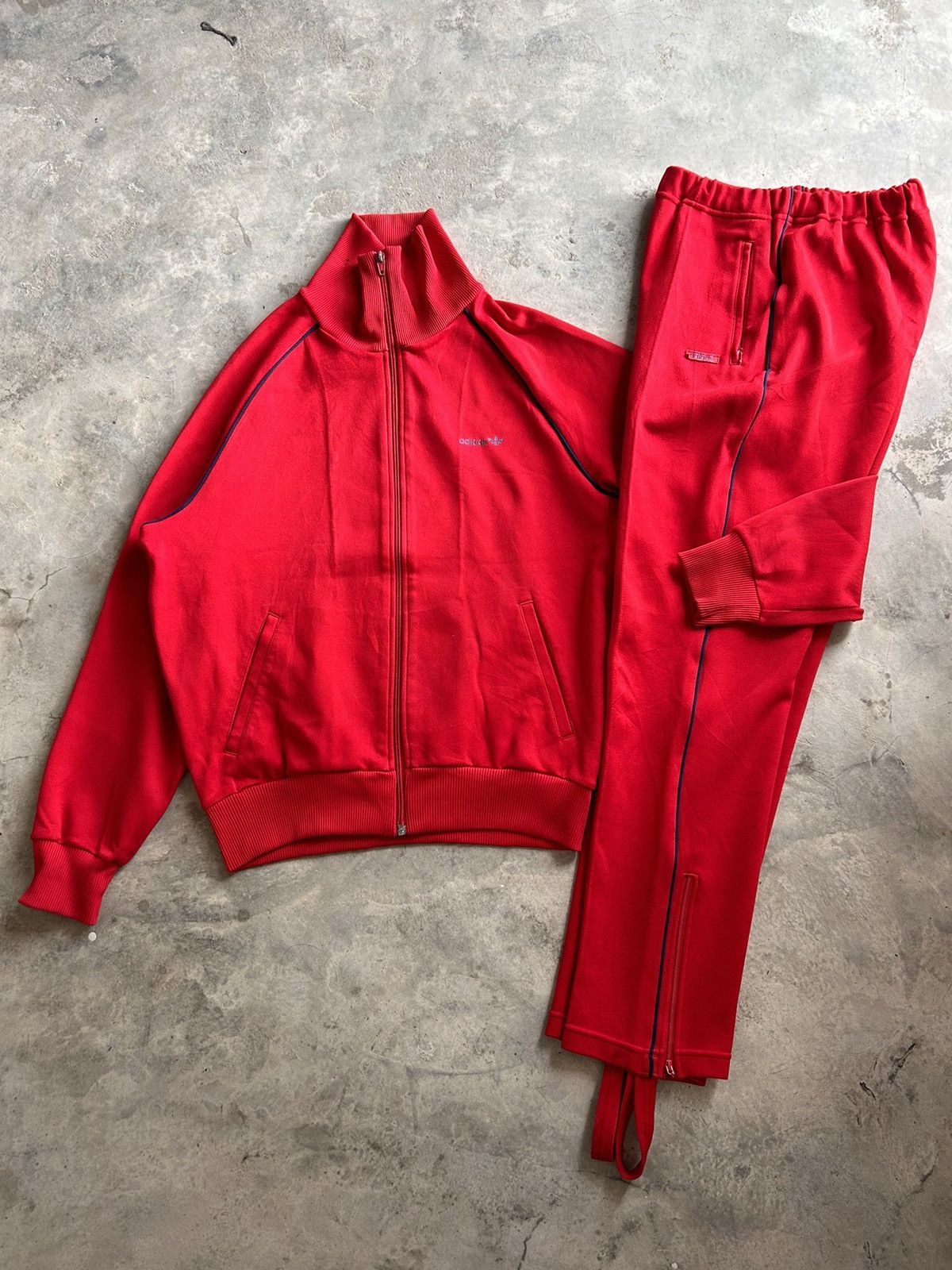 Vintage 80s Adidas Red Set Blue Line Size US M / EU 48-50 / 2 - 1 Thumbnail