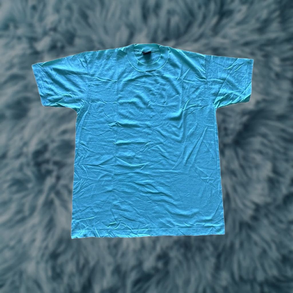 Vintage VINTAGE Screen Stars T-Shirt Turquoise L Men Short Sleeve 1980s 1990s Single Stitch NWOT Cotton Blend Made in USA Size US L / EU 52-54 / 3 - 1 Thumbnail