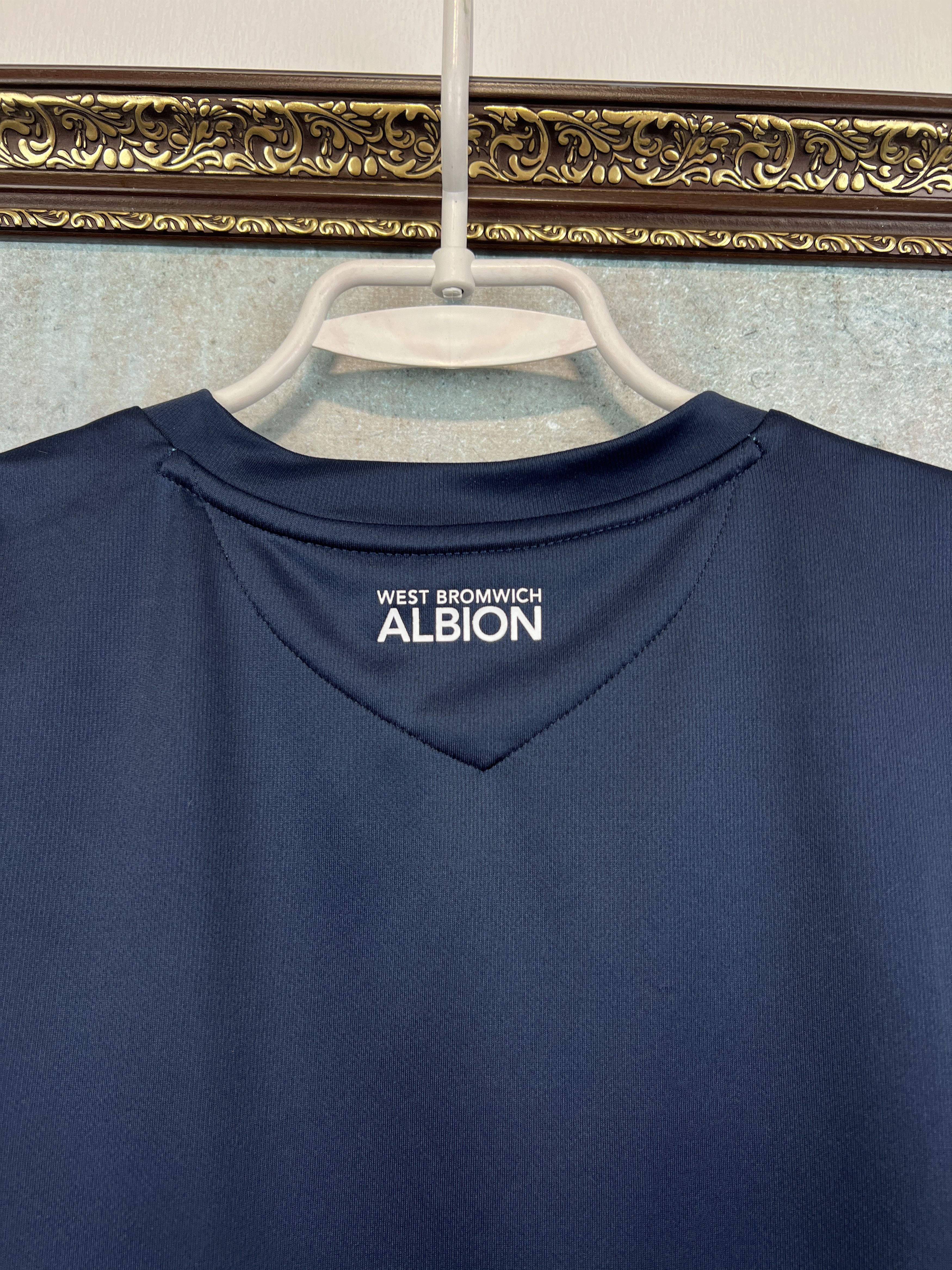 Umbro West Bromwich Albion Football Train Shirt Jersey Trikot Size US L / EU 52-54 / 3 - 10 Thumbnail