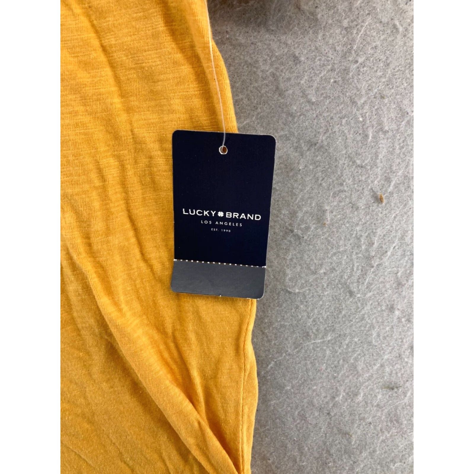 Lucky Brand Lucky Brand T-Shirt Women Medium Yellow Graphic Print NWT Short Sleeve Crew Neck Cotton Jersey 90s? Size M / US 6-8 / IT 42-44 - 5 Thumbnail