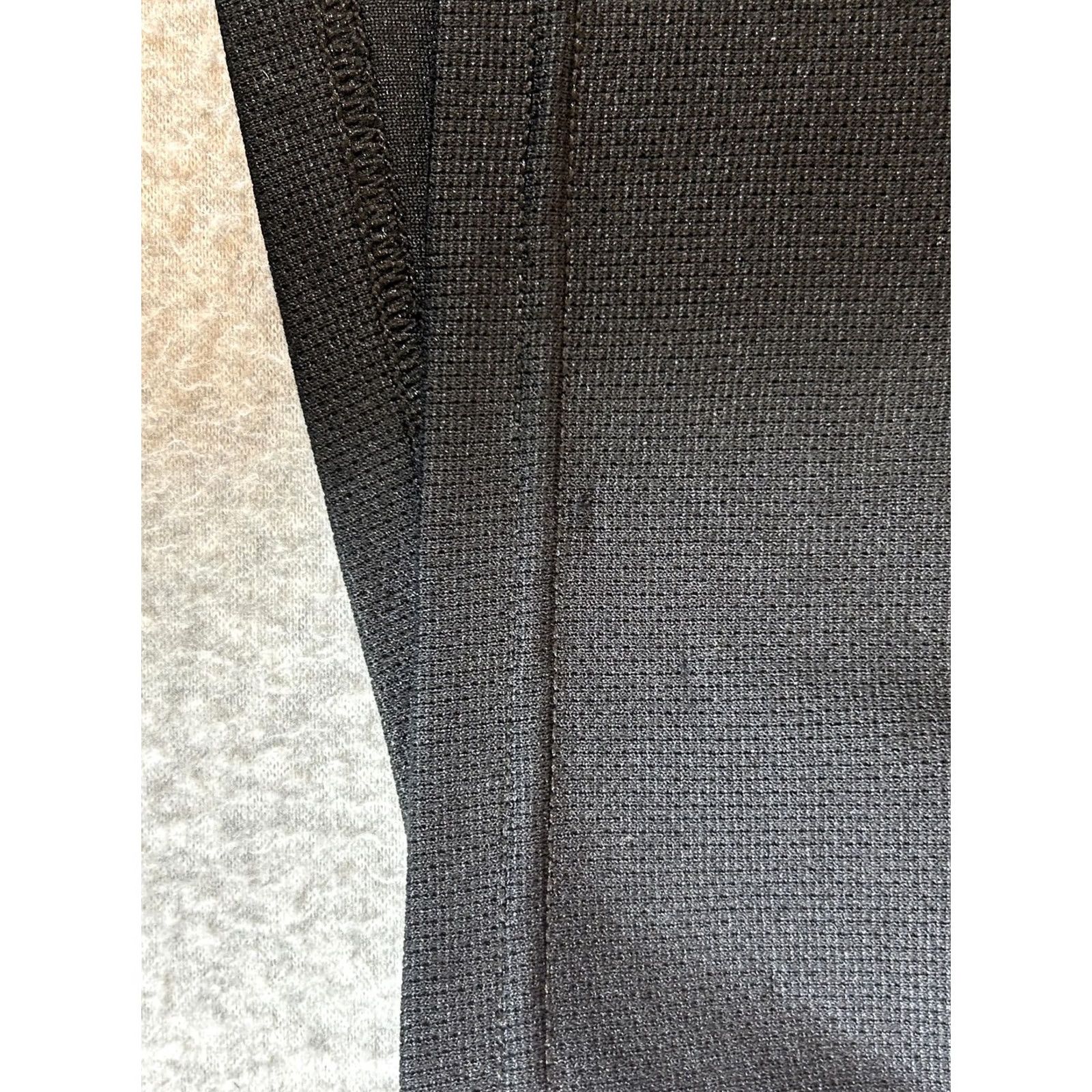 Carhartt VINTAGE Carhartt Pullover Mens 2XL 1/4 Zip Midweight Thermal Shirt Work Dry Workwear XXL Black Long Sleeve Mock Neck 100% Polyester Mens Size US XXL / EU 58 / 5 - 7 Thumbnail