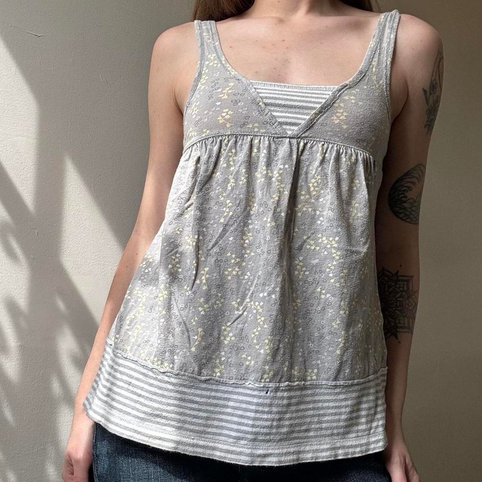 Abercrombie & Fitch Y2K Abercrombie Kids Cotton Grey Babydoll Tank Small Preppy Size S / US 4 / IT 40 - 3 Thumbnail