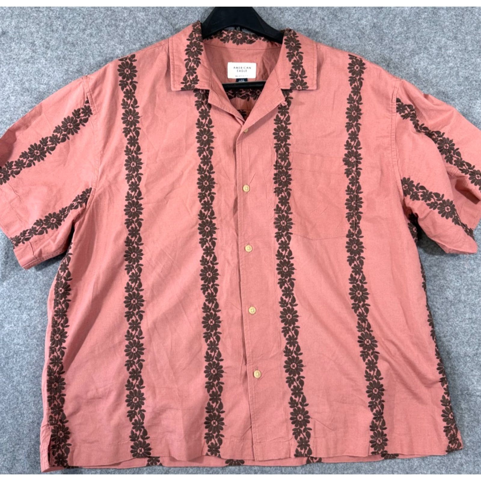 American Eagle Outfitters American Eagle Shirt Mens L Pink Floral Embroidered Button-Up Short Sleeve Relaxed Fit Size US L / EU 52-54 / 3 - 2 Thumbnail