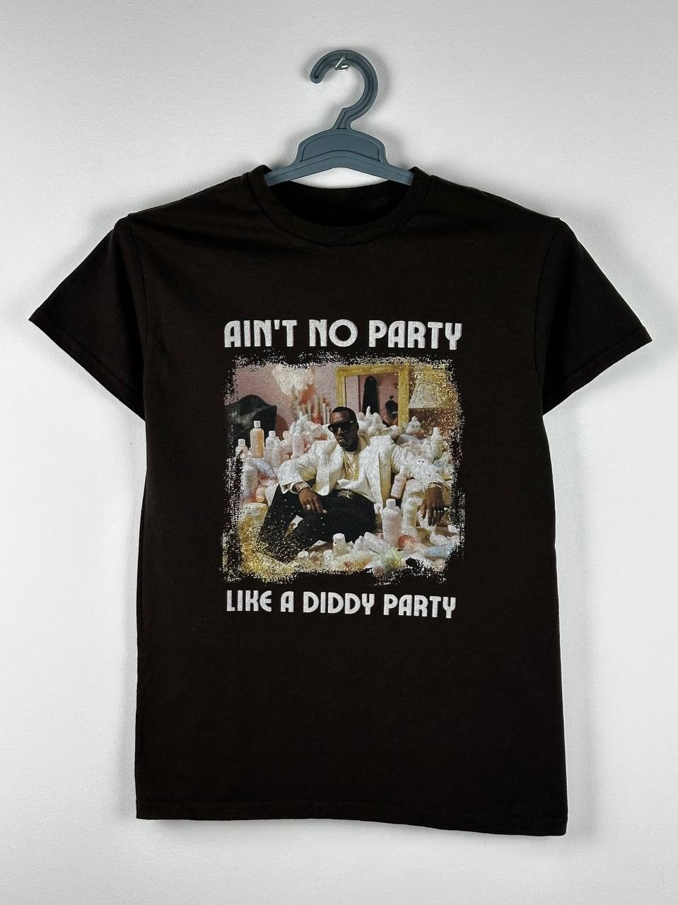 Rap Tees Humor Aint No Party Like A Diddy Party Puff Daddy T Shirt Size US S / EU 44-46 / 1 - 2 Thumbnail