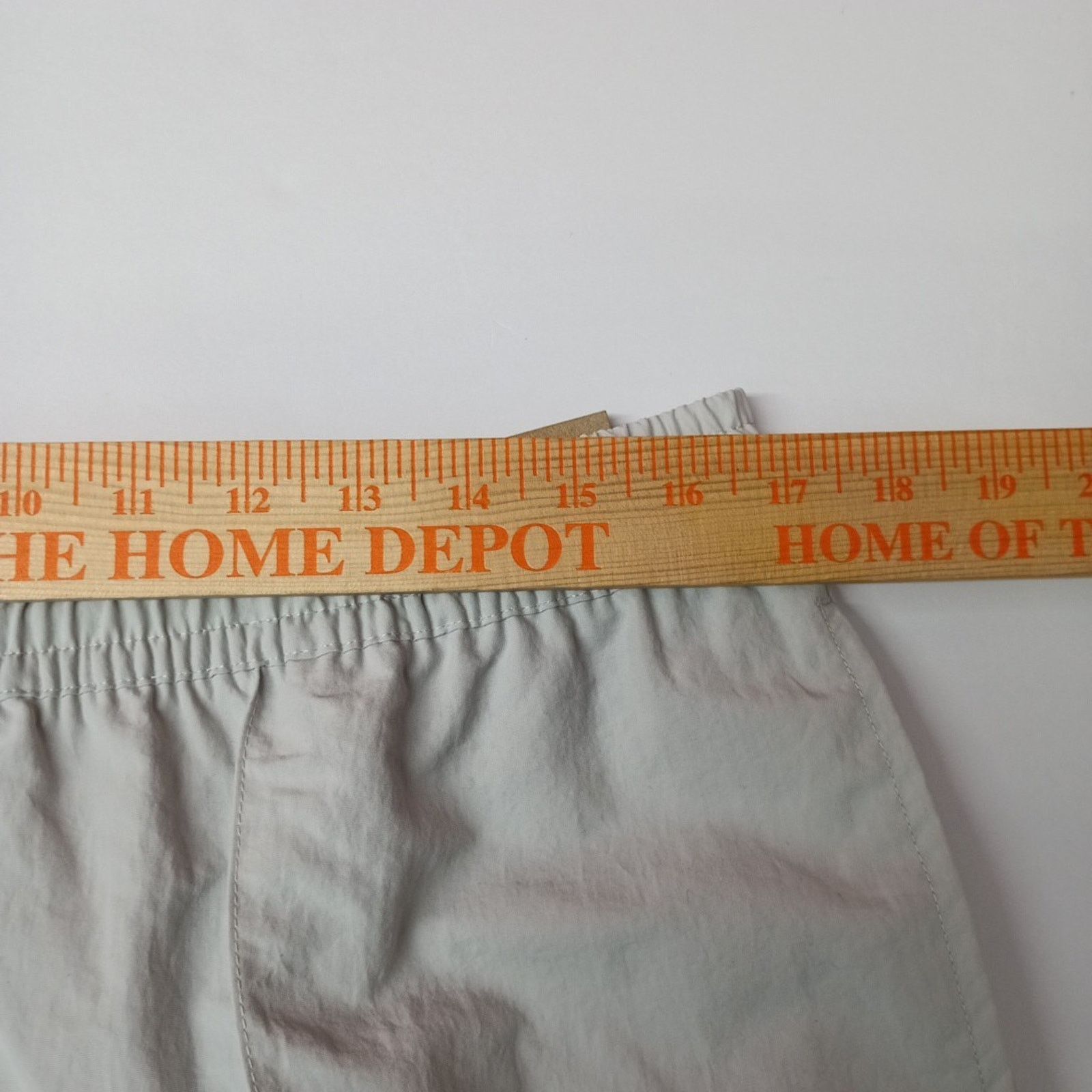 Nike Nike Sportswear Shorts Women's Size L Light Silver Woven Size 34" / US 12 / IT 48 - 5 Thumbnail