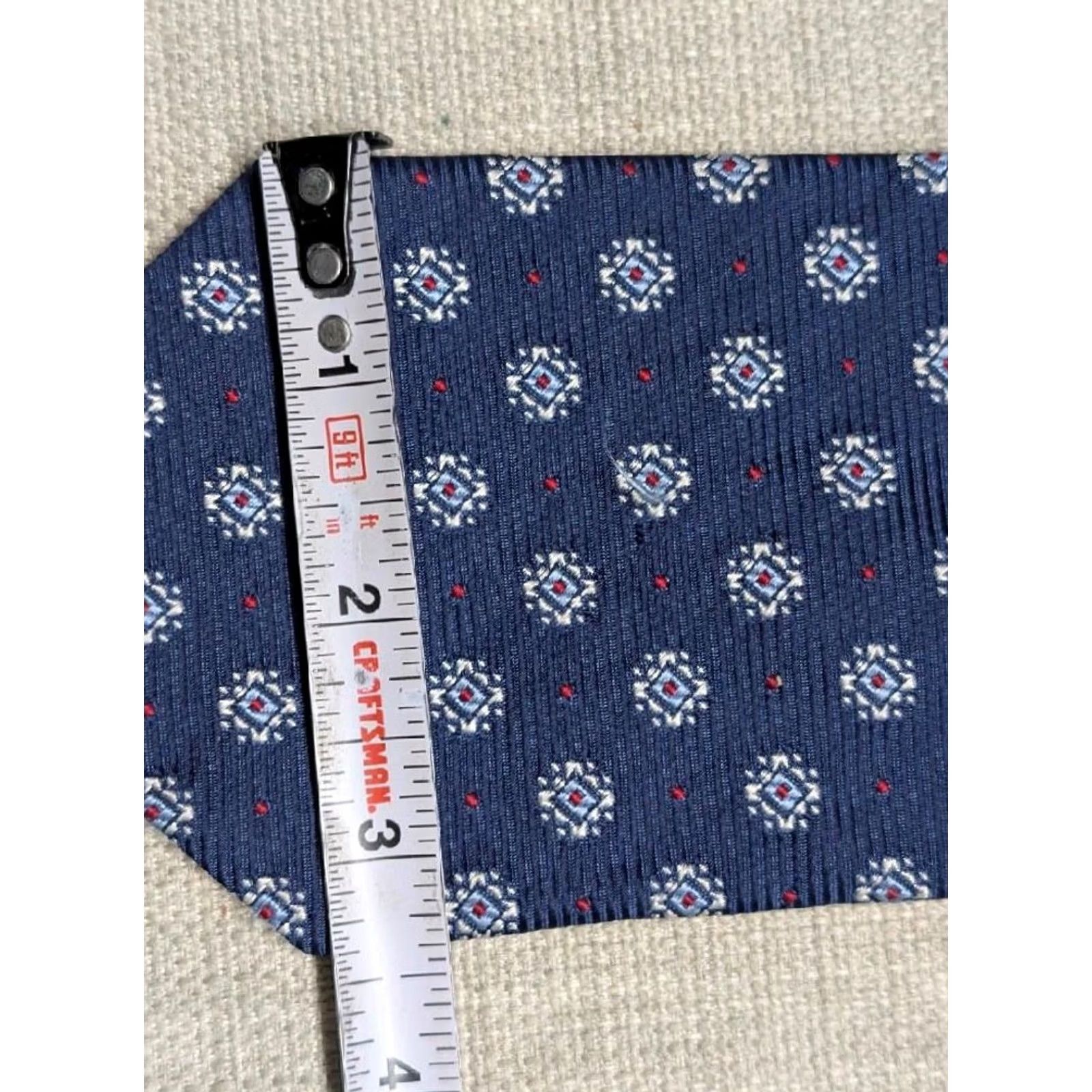 Brooks Brothers Brooks Brothers necktie ENGLAND Silk blue 59" long 3.5" wide Tie Men Silk Made in England All-over Geometric nylon? Size ONE SIZE - 6 Thumbnail