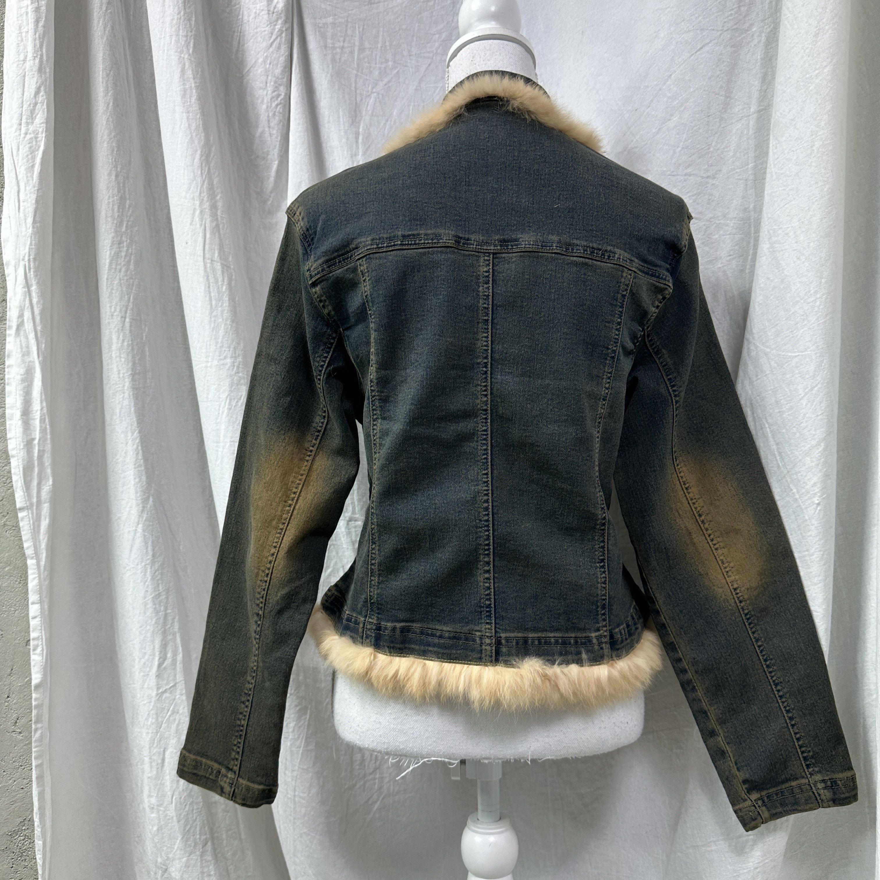 Vintage Vintage Denim Preppy Washed Real Fur Trim Jeans Jacket 00s Size L / US 10 / IT 46 - 8 Thumbnail