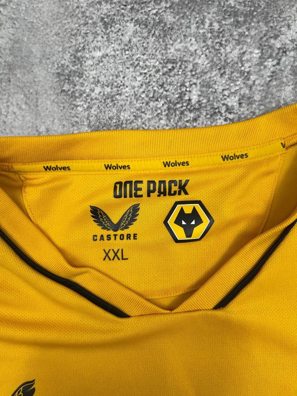 Castore Castore Wolverhampton Wanderers Men Home Jersey 2022/23 Size US XXL / EU 58 / 5 - 4 Thumbnail