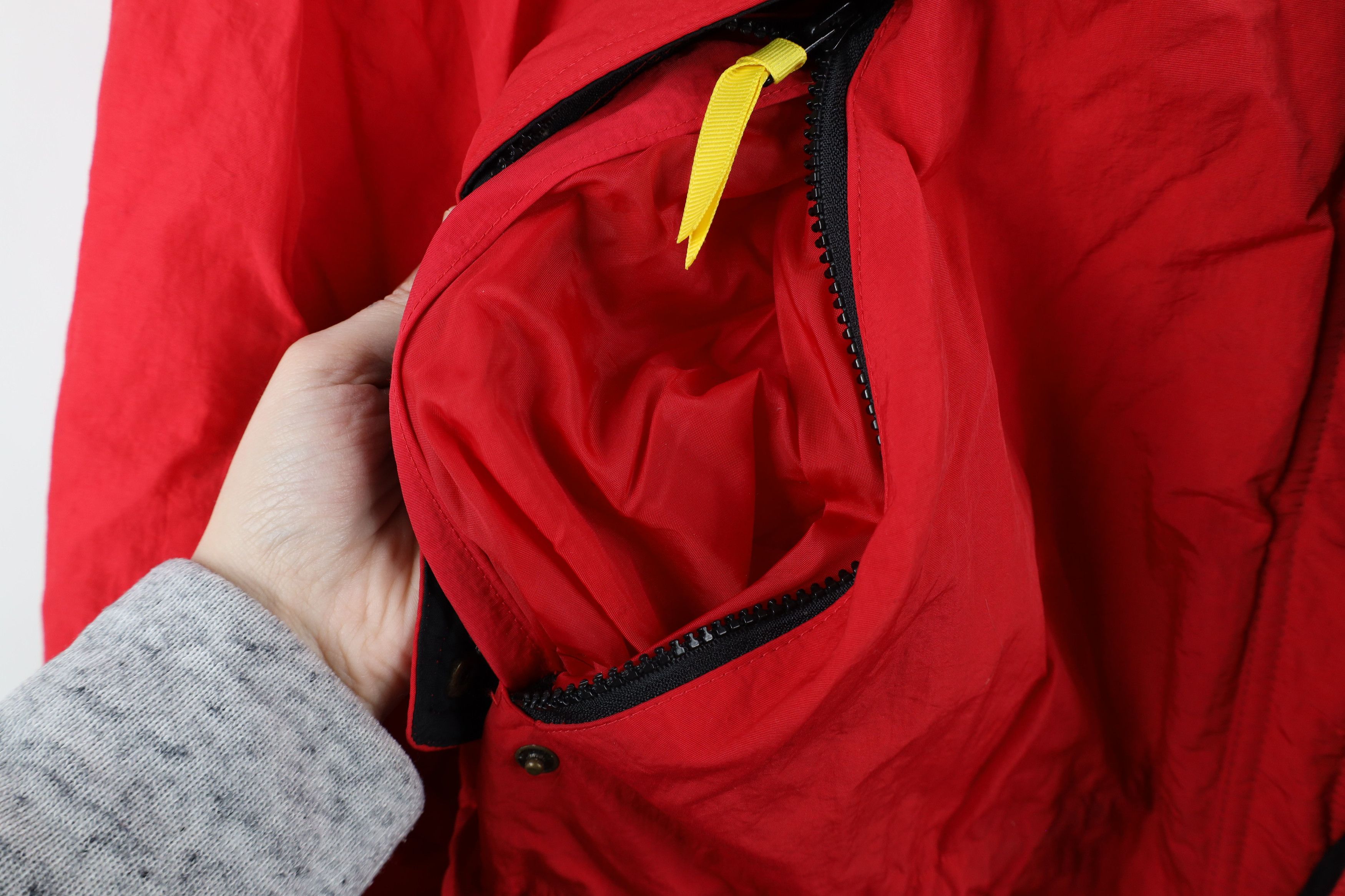 Marlboro × Vintage Vintage 90s Marlboro Duck Down Fill Hooded Puffer Jacket Red Size US XL / EU 56 / 4 - 7 Thumbnail