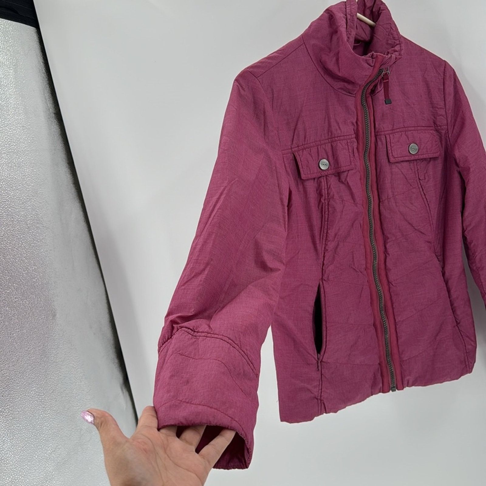 Prana PrAna Chantal Puffer Jacket Plum Red Gorpcore hiking size s Size S / US 4 / IT 40 - 6 Thumbnail