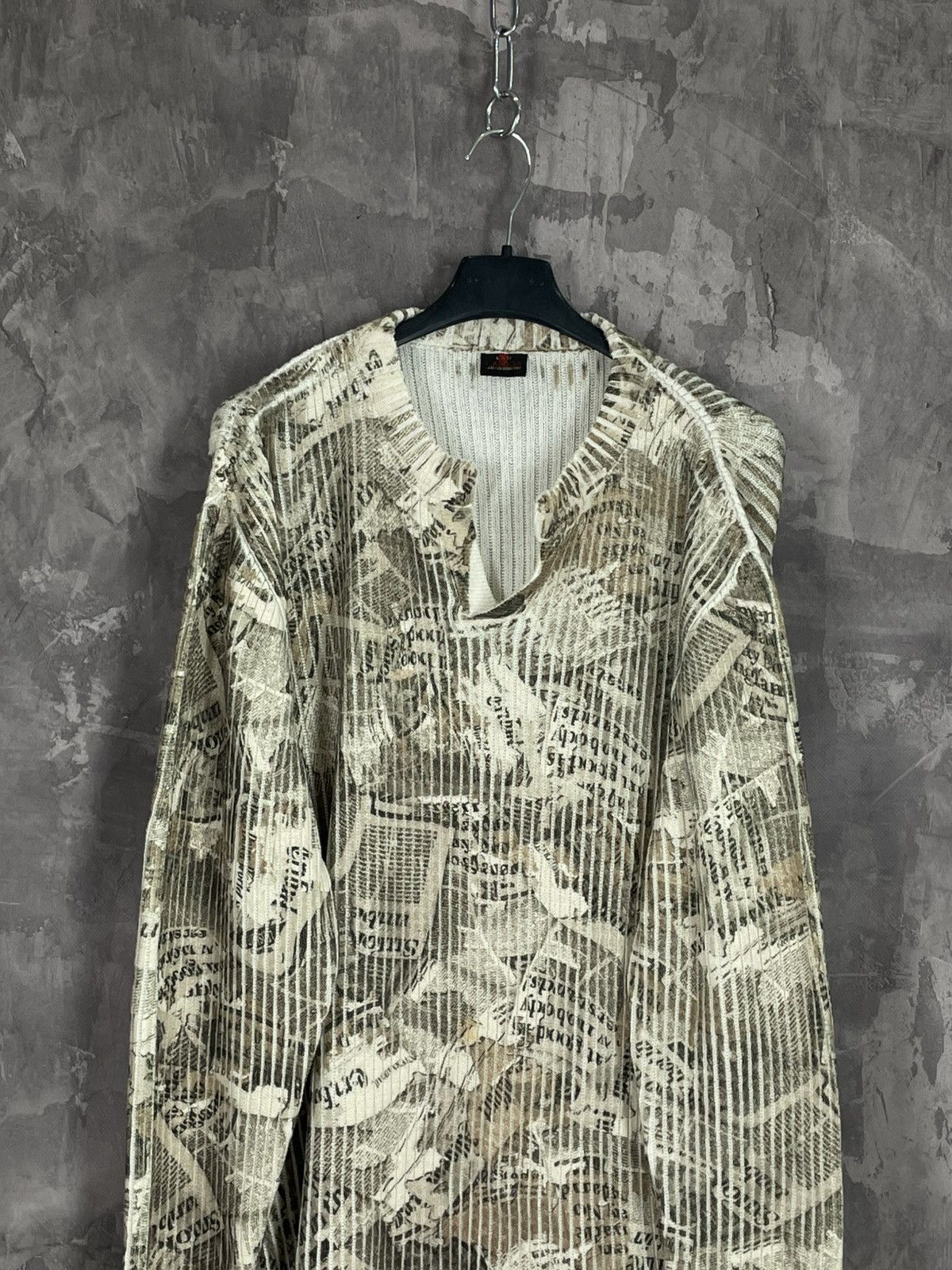 Vintage Y2K Vintage Knit Avant Garde Multi Logo Sweater Size US L / EU 52-54 / 3 - 2 Thumbnail
