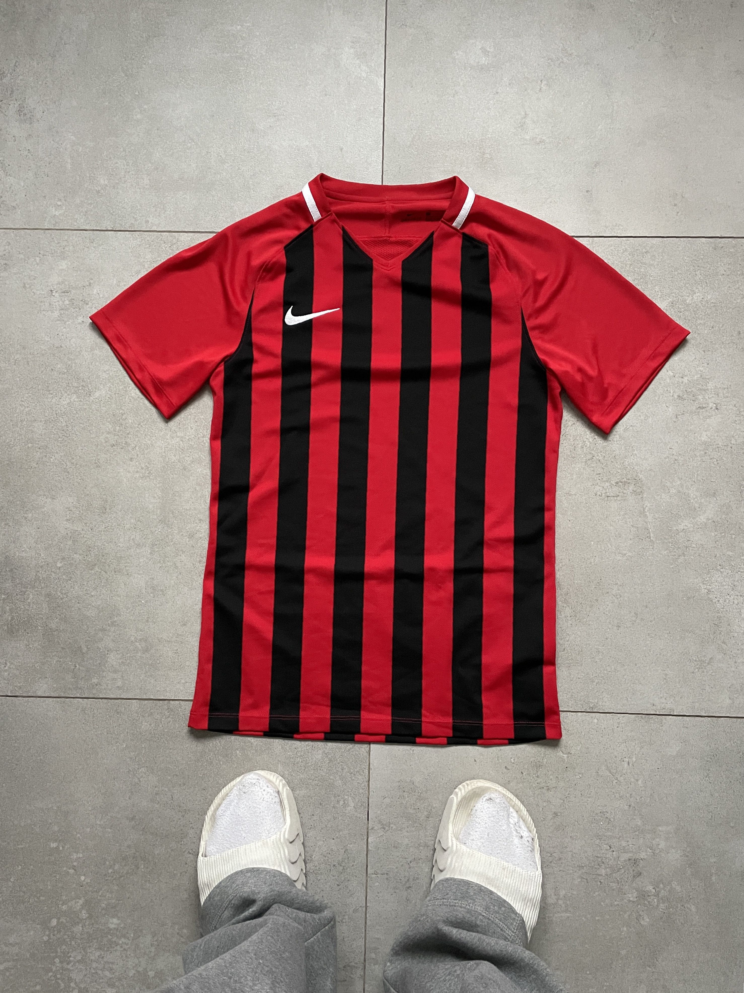 Nike NIKE TEMPLATE RED BLACK SHORTSLEEVES BLOKECORE JERSEY Size US S / EU 44-46 / 1 - 1 Thumbnail