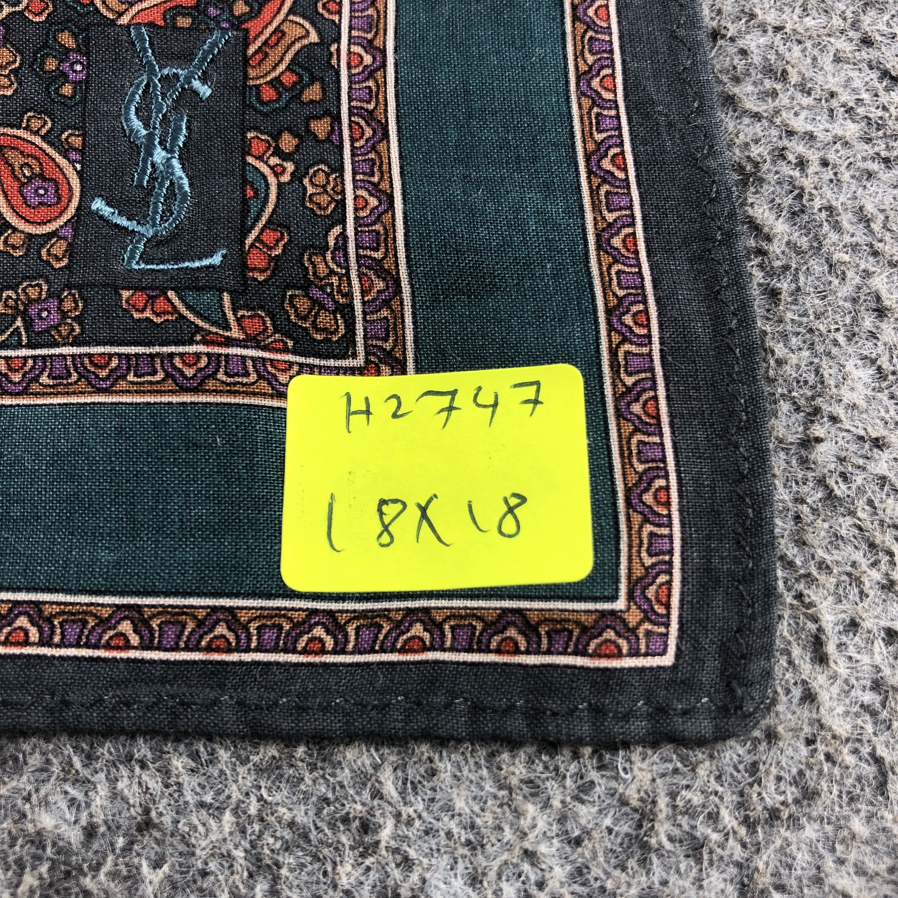 Yves Saint Laurent YSL Paisley Handkerchief Neckerchief Bandana H2747 Size ONE SIZE - 5 Thumbnail