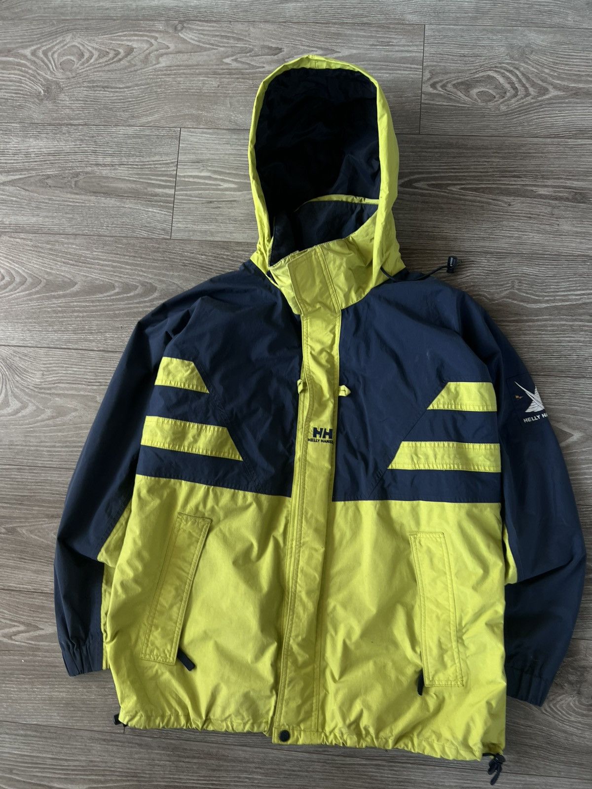 Helly Hansen × Vintage Vintage Helly Hansen Central Logo Yachting Patch Tech Jacket Size US M / EU 48-50 / 2 - 10 Thumbnail
