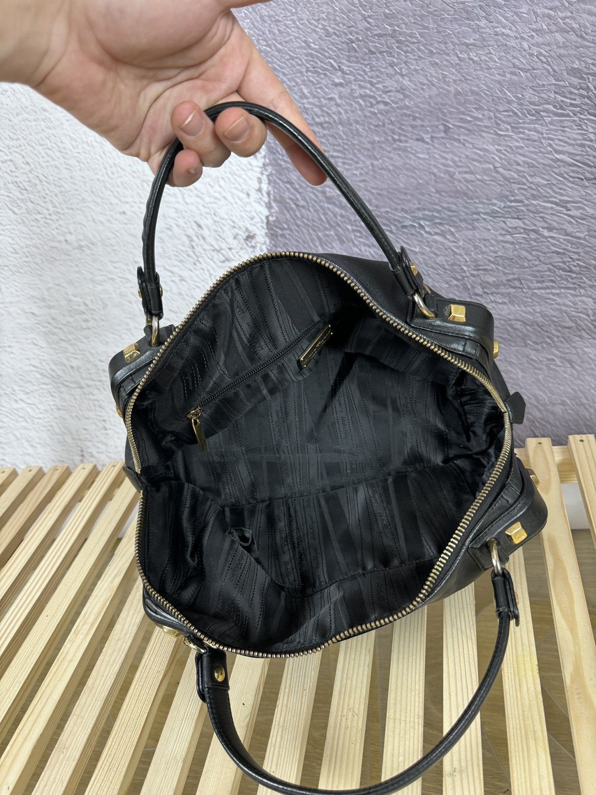 Salvatore Ferragamo Salvatore Ferragamo black leather handbag AU-21/D321 Size ONE SIZE - 16 Thumbnail