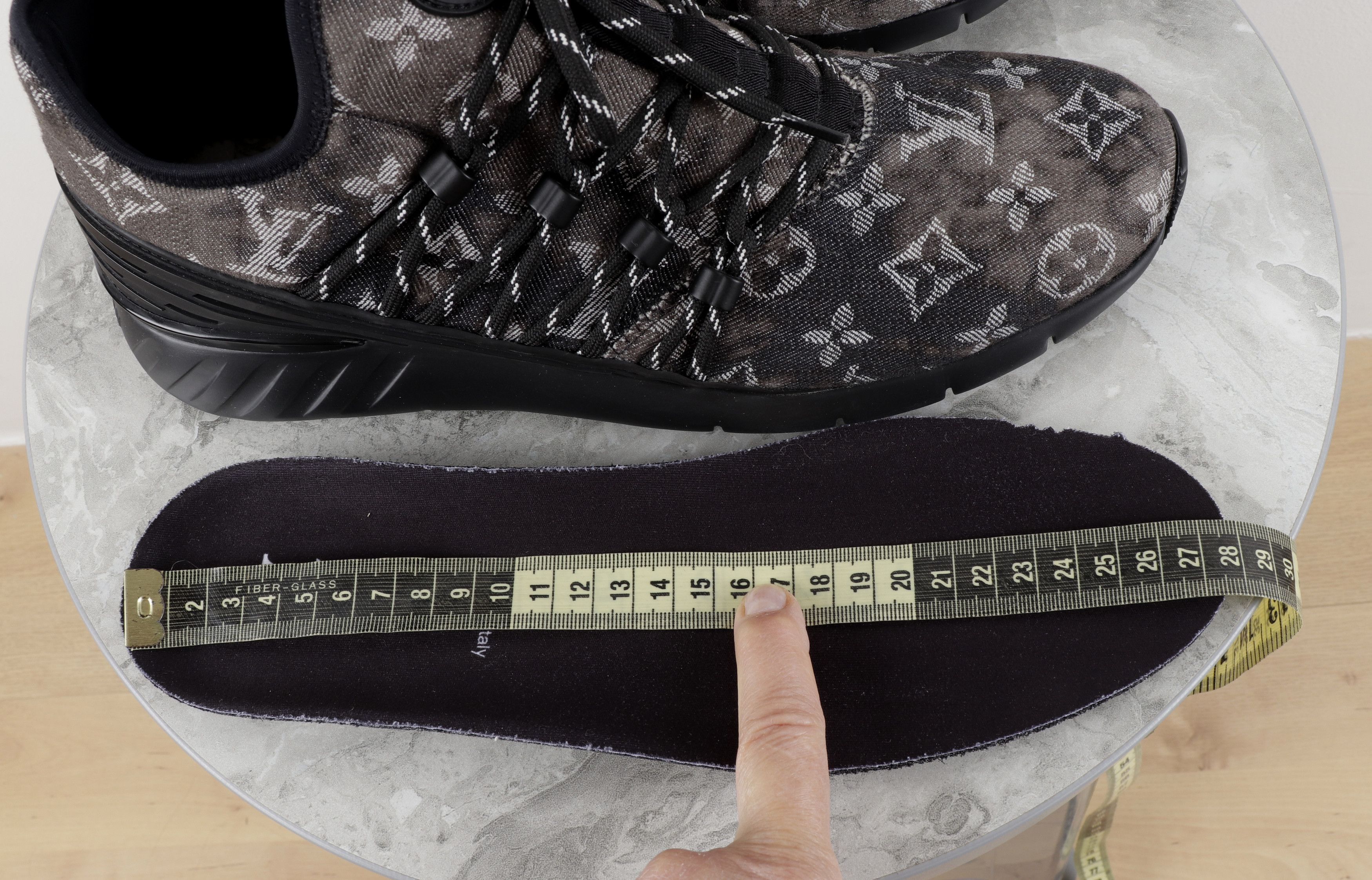 Louis Vuitton Louis Vuitton Fastlane Denim Black Monogram Sneakers Size US 9.5 / EU 42-43 - 15 Thumbnail